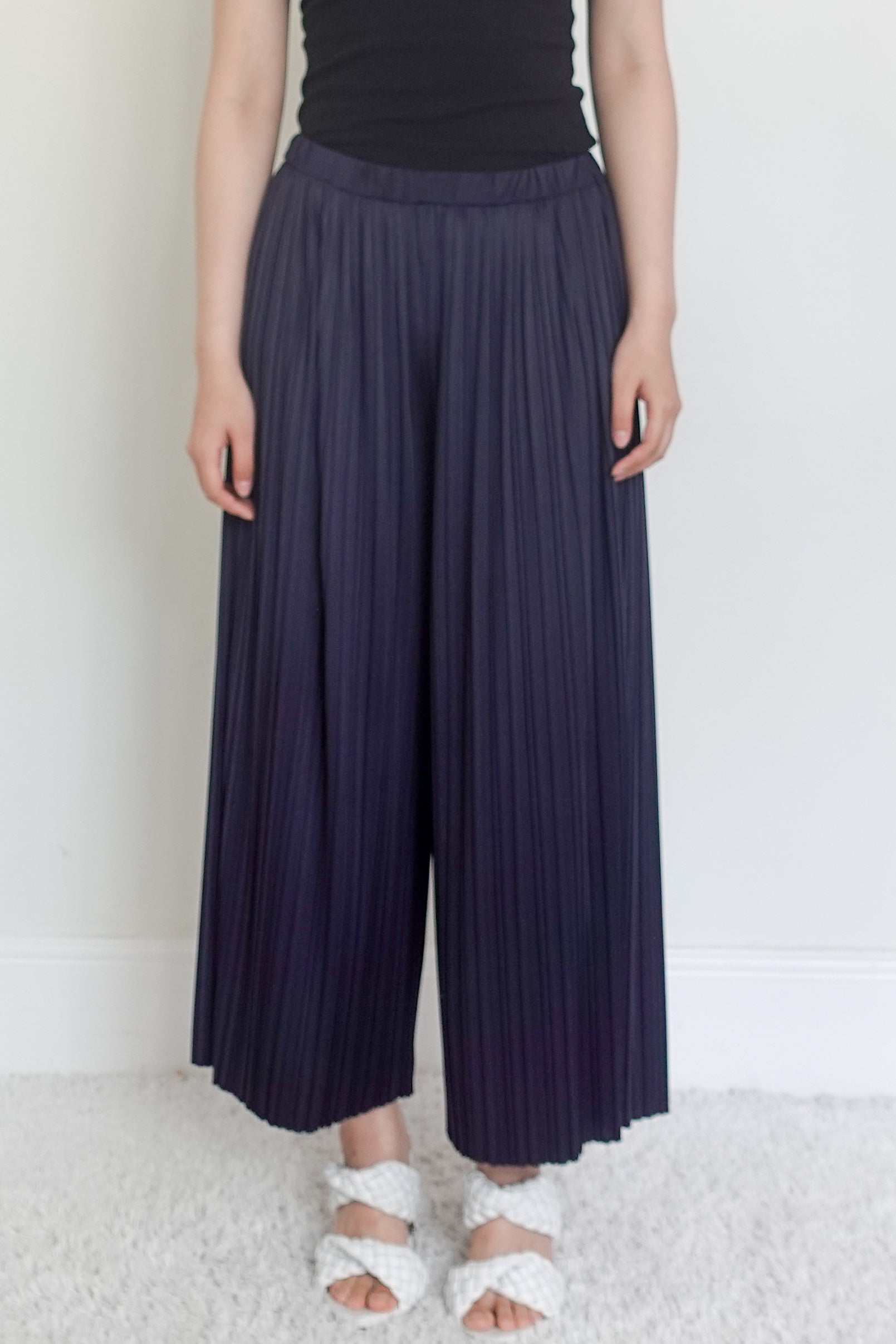 Navy pleated wide leg trousers RRP £250
