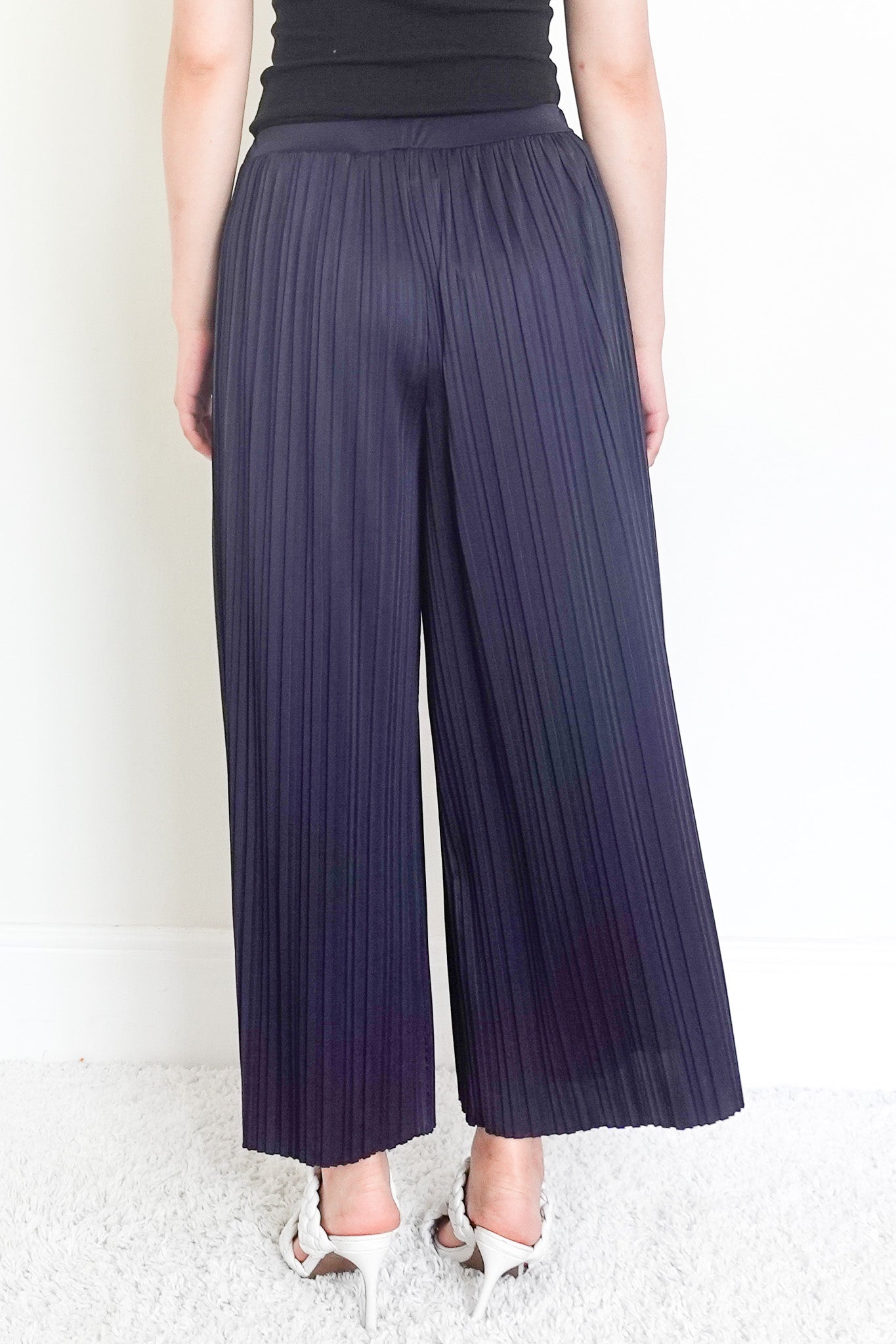Navy pleated wide leg trousers RRP £250