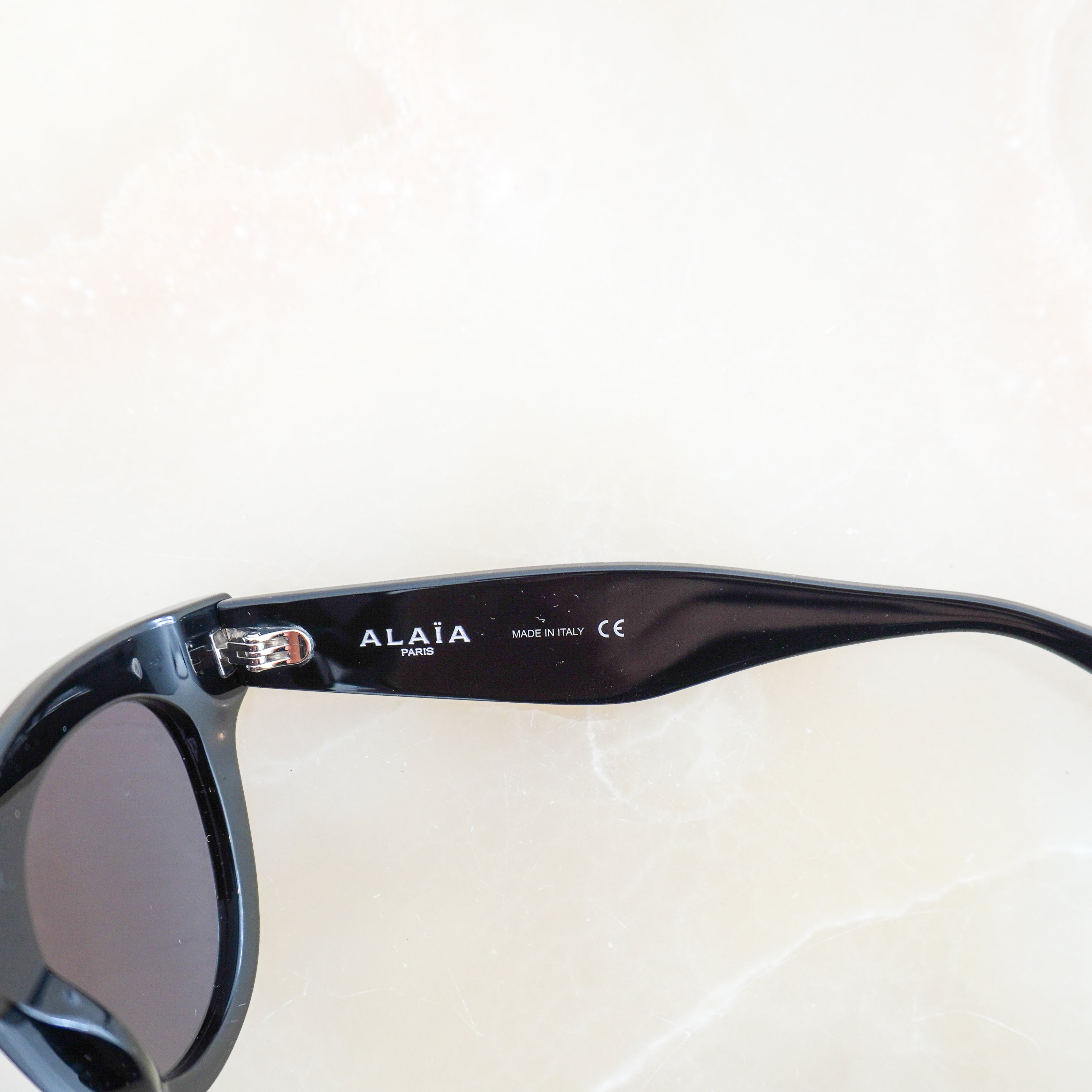 Azzedine Alaïa AA0055S Cat-Eye Sunglasses (RRP £330) | Authentic Preloved FINAL SALE