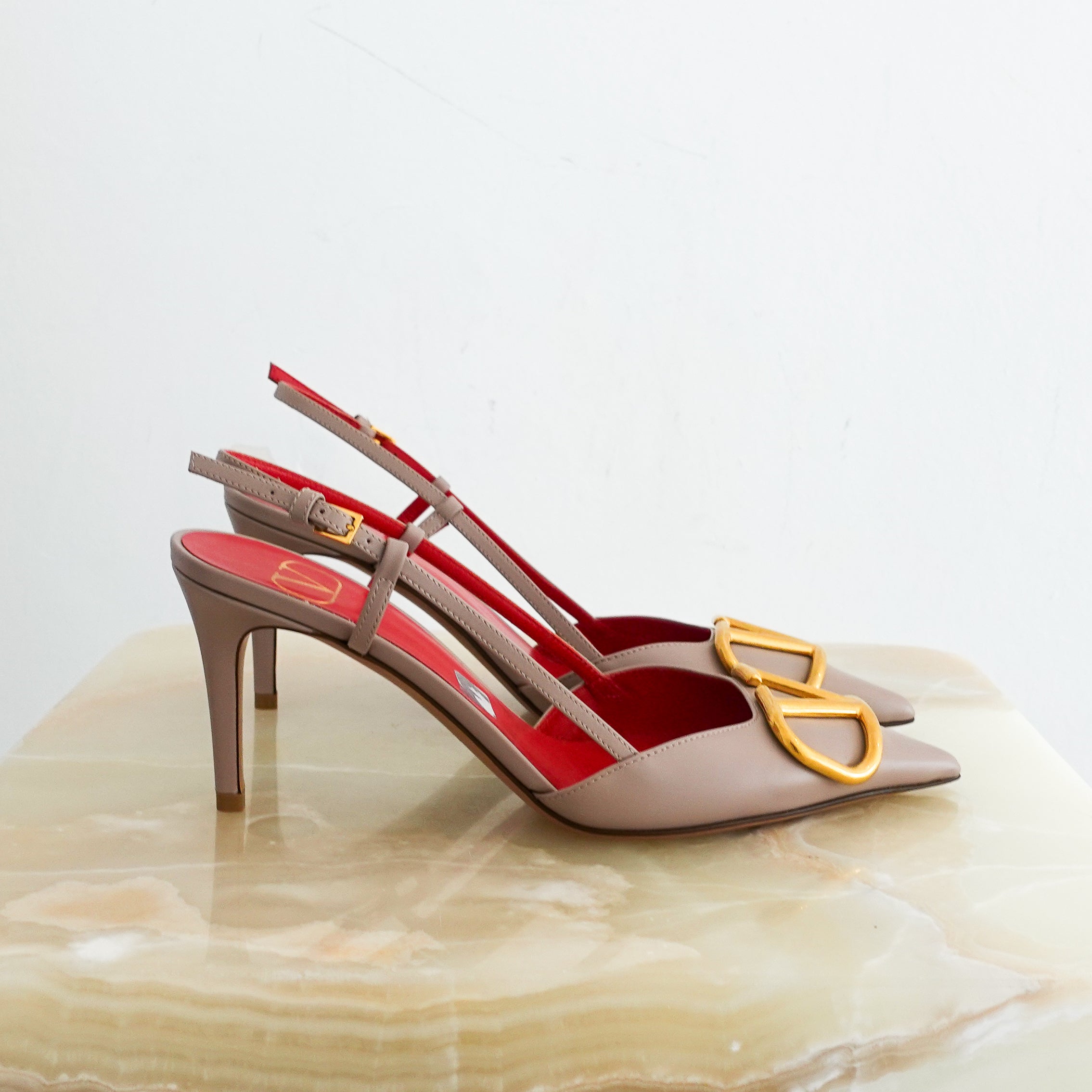 NEW Valentino Garavani nude slingback heels in RRP £850 | Authentic Preloved