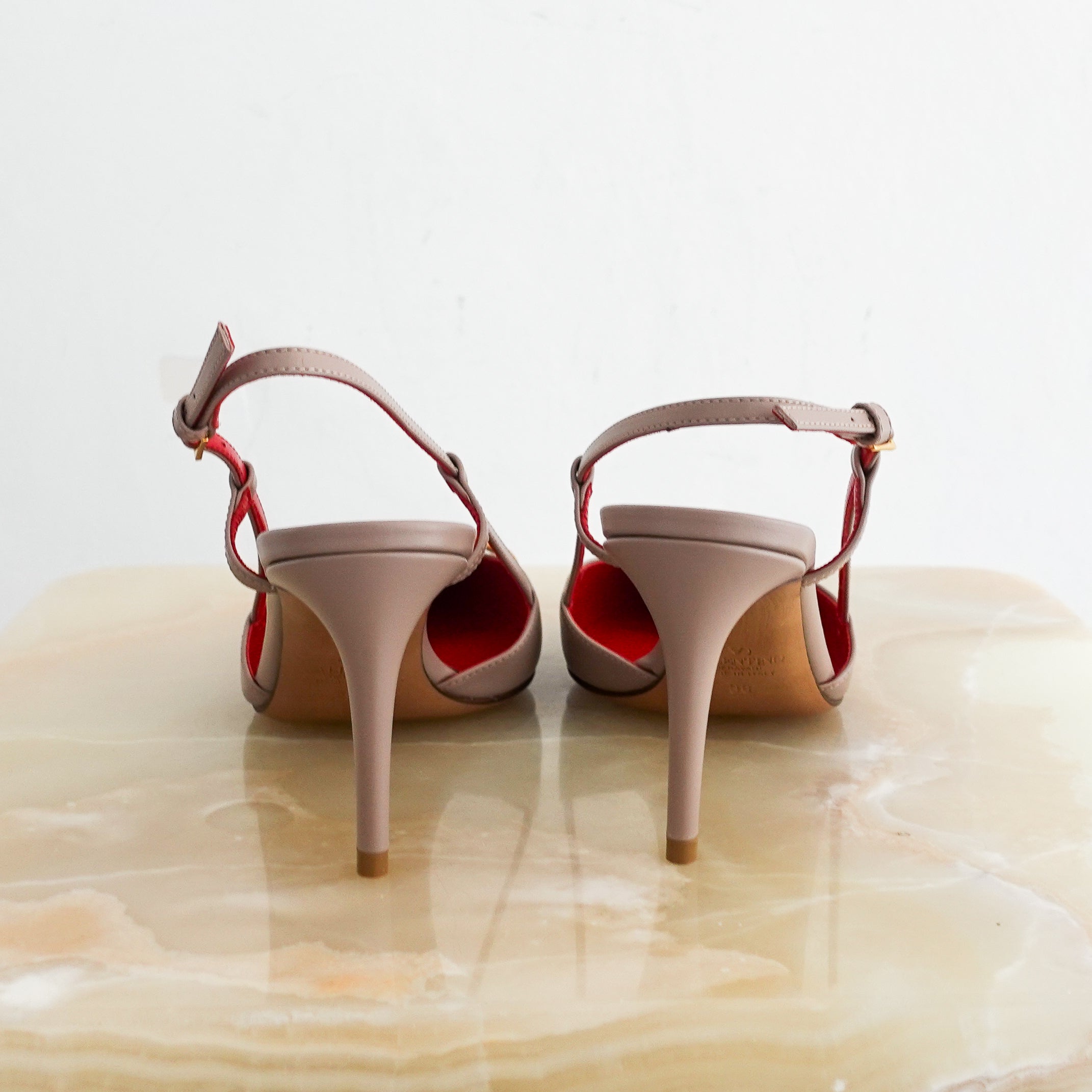 NEW Valentino Garavani nude slingback heels in RRP £850 | Authentic Preloved