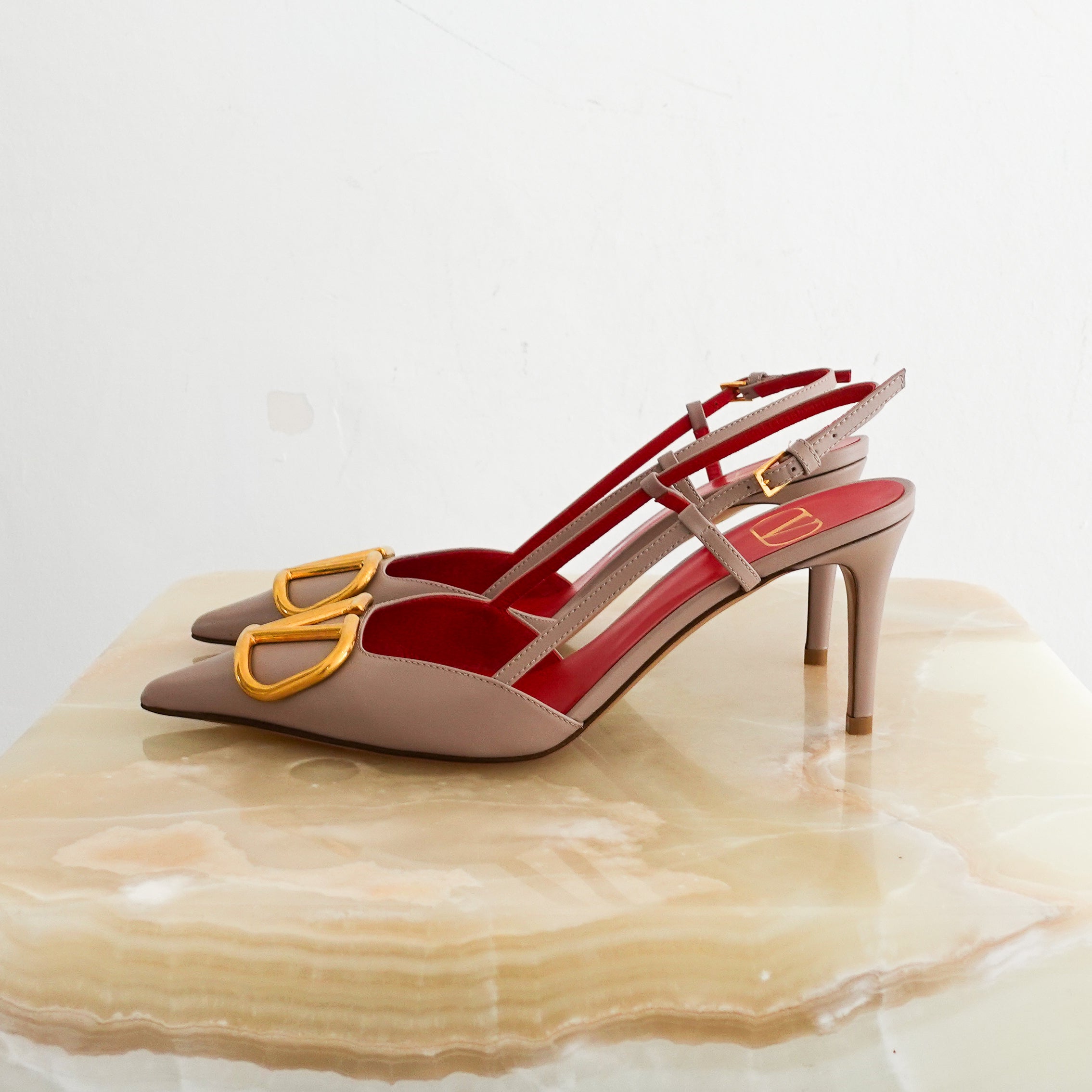 NEW Valentino Garavani nude slingback heels in RRP £850 | Authentic Preloved