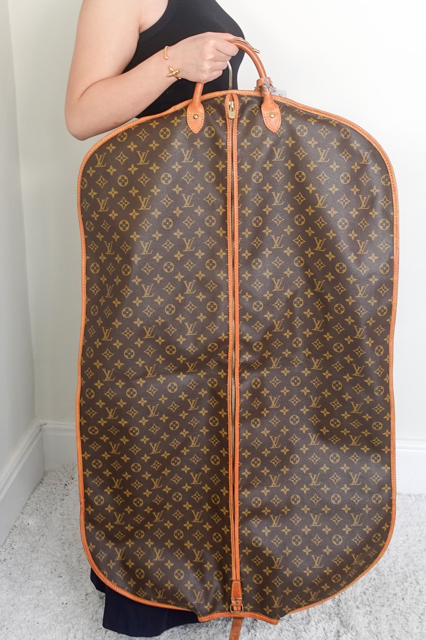 Vintage Leather Suit Carrier RRP £3000