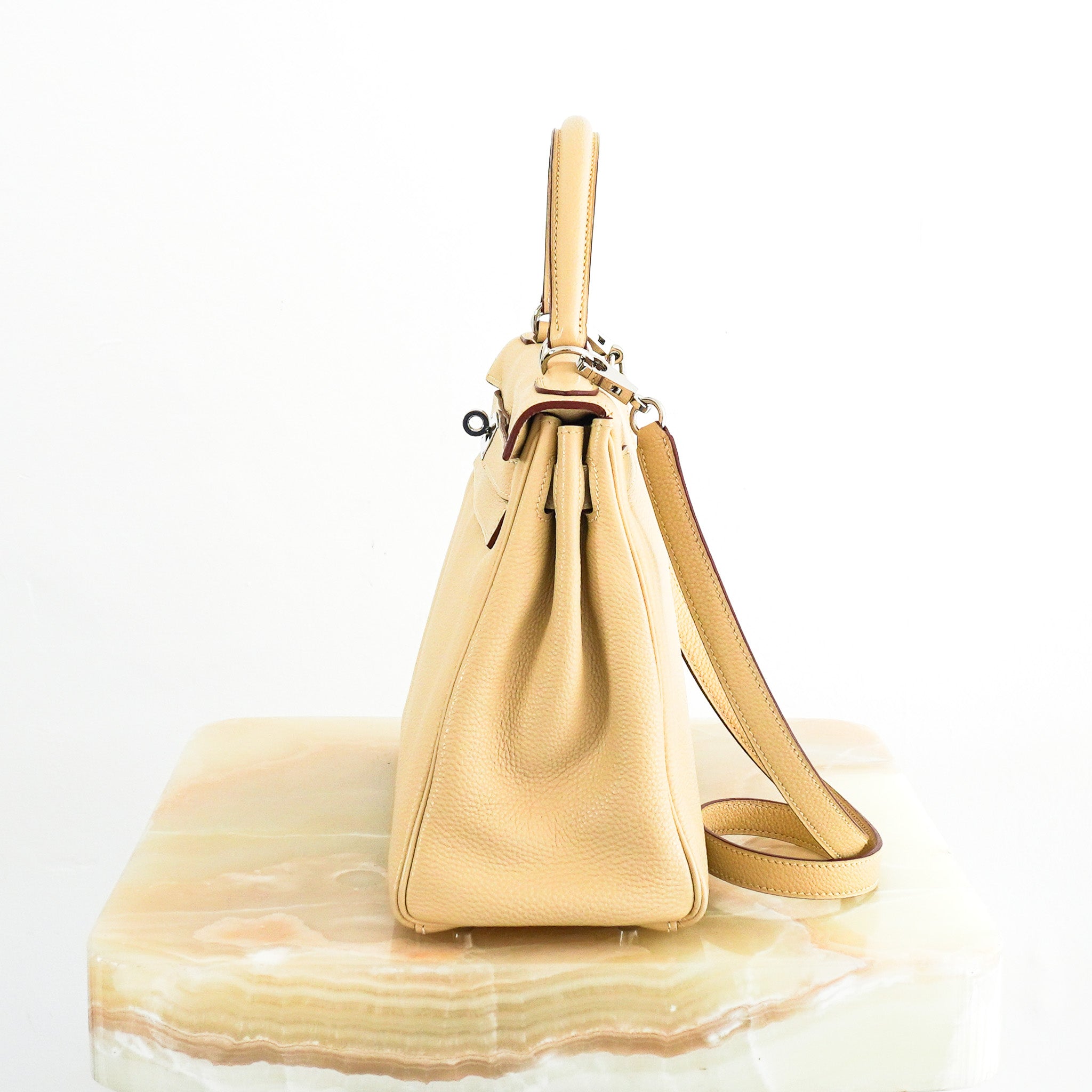 Hermès Kelly 28 Parchemin Togo Retourne Palladium Hardware | Authentic Preloved - Reloved Again