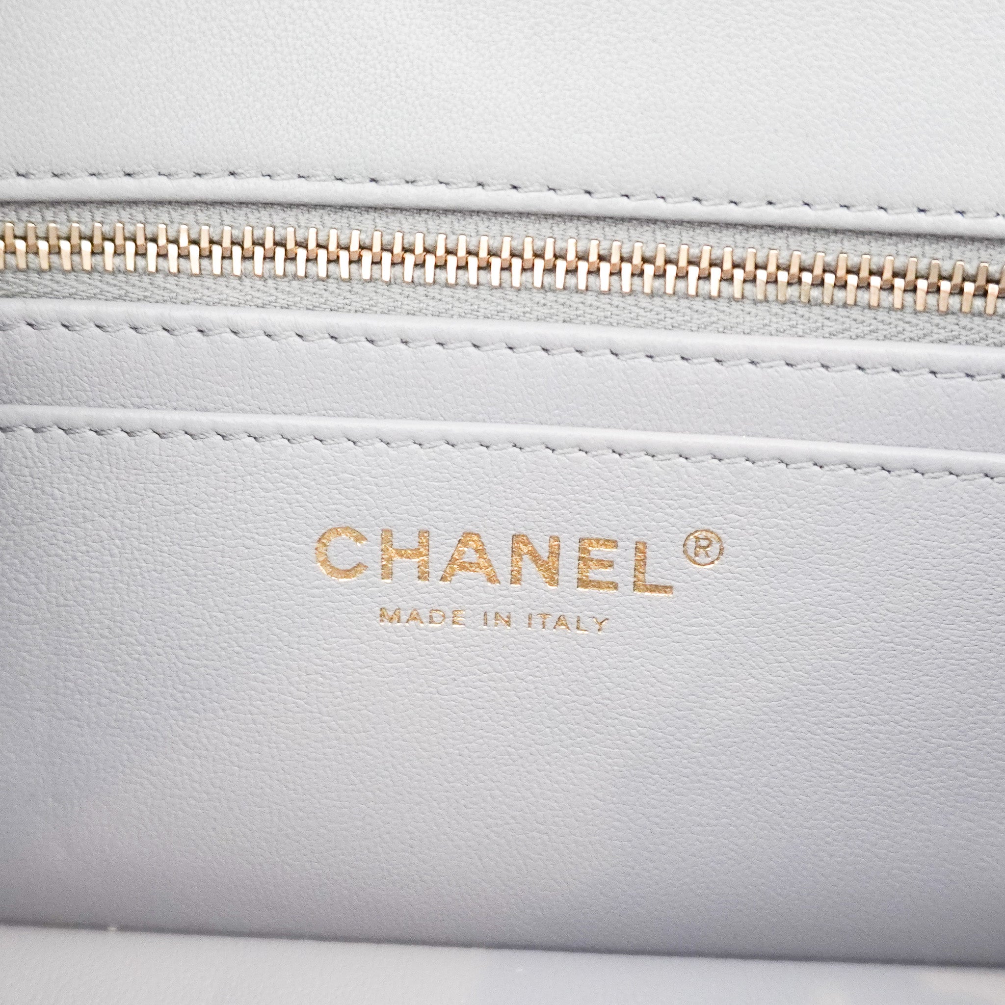 NEW Chanel Mini Sac Rabat Flap Bag in Pearl Crush RRP £4,910 | Authentic Preloved