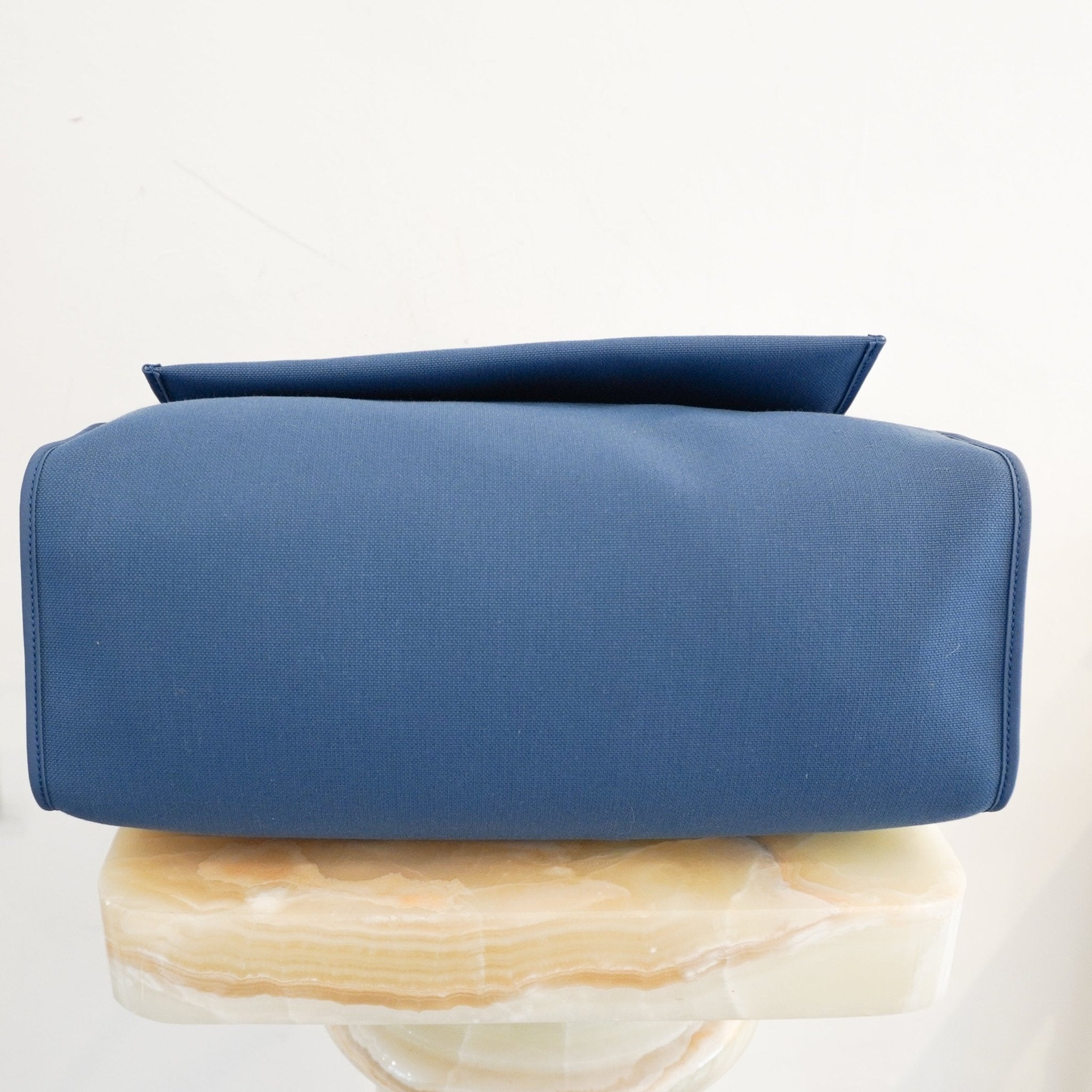 Hermès Herbag zip 39 | Authentic Preloved RRP £3260 - Reloved Again