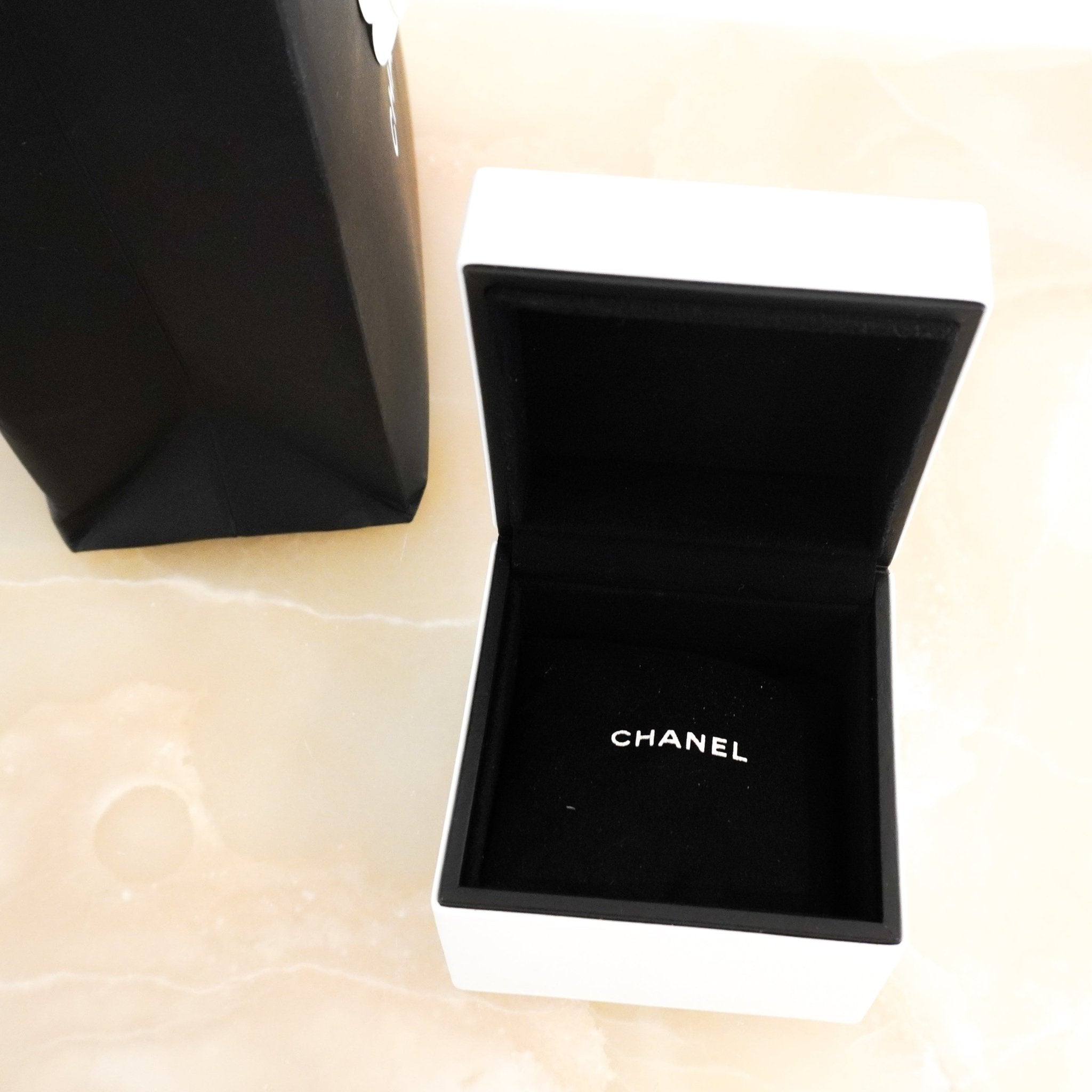 Chanel Ultra Ring 18k White Gold RRP £2440 | Authentic Preloved - Reloved Again