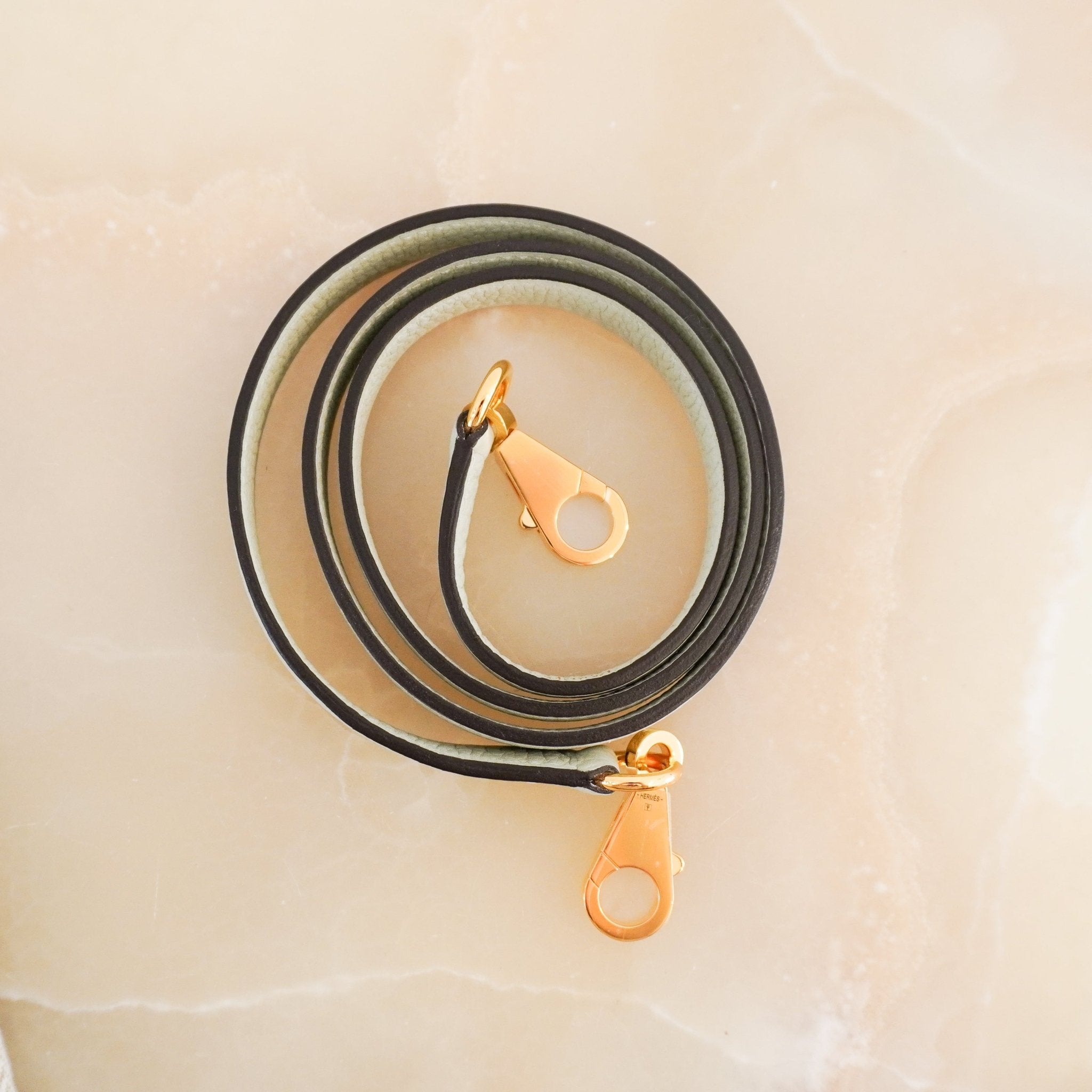 NEW Hermès Kelly 28 Gris Neve Togo Retourne Gold Hardware | Authentic Preloved - Reloved Again