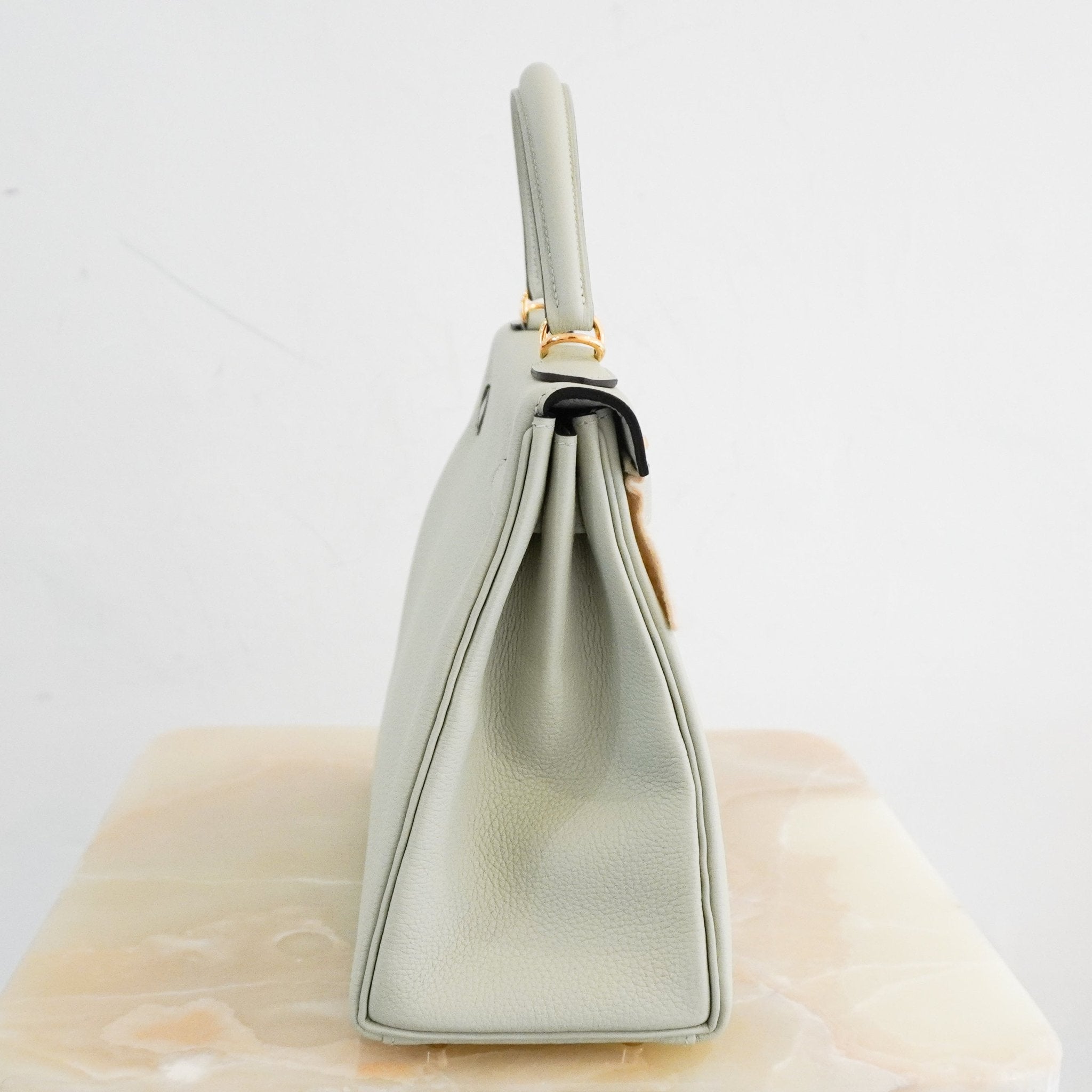 NEW Hermès Kelly 28 Gris Neve Togo Retourne Gold Hardware | Authentic Preloved - Reloved Again