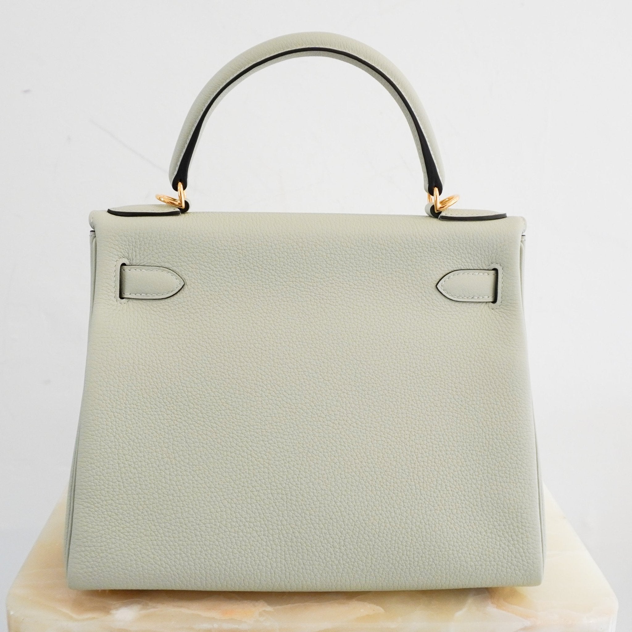 NEW Hermès Kelly 28 Gris Neve Togo Retourne Gold Hardware | Authentic Preloved - Reloved Again