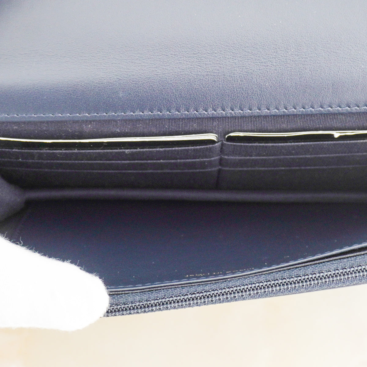 Chanel 19 Wallet on Chain Bag in Navy (RRP £3480) | Authentic Preloved