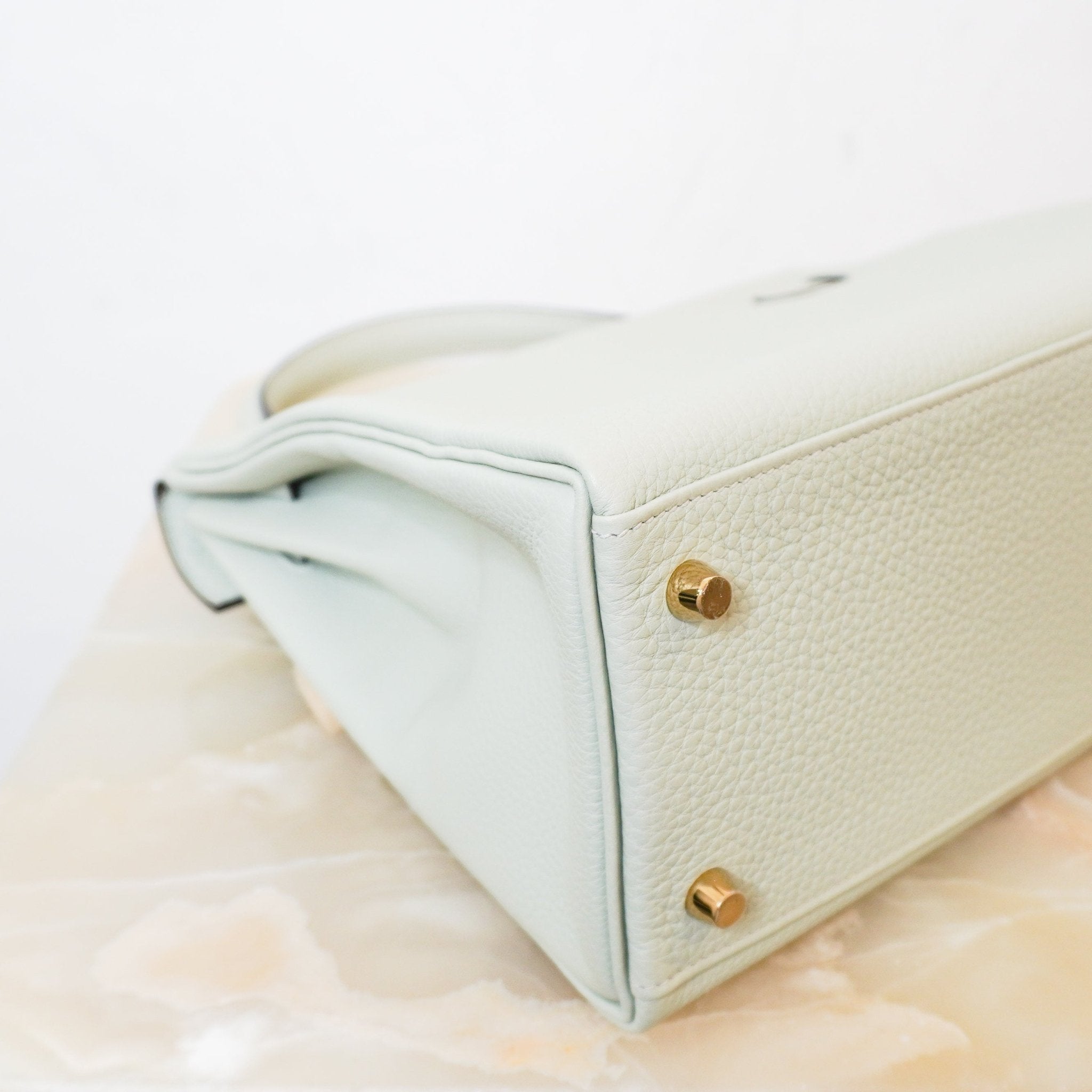 NEW Hermès Kelly 28 Gris Neve Togo Retourne Gold Hardware | Authentic Preloved - Reloved Again