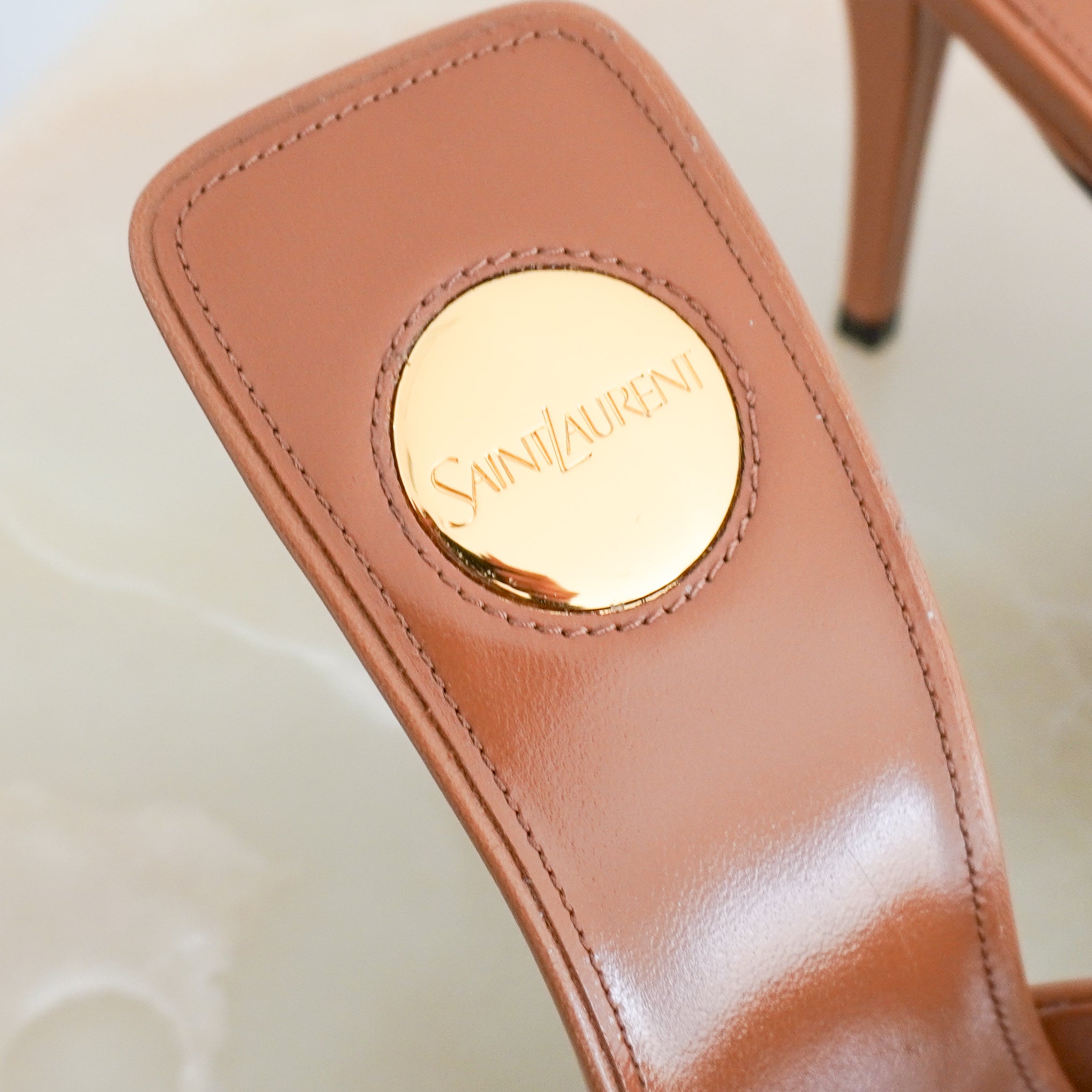 NEW Saint Laurent Romy Brown Leather Mules (RRP £770) | Authentic Preloved