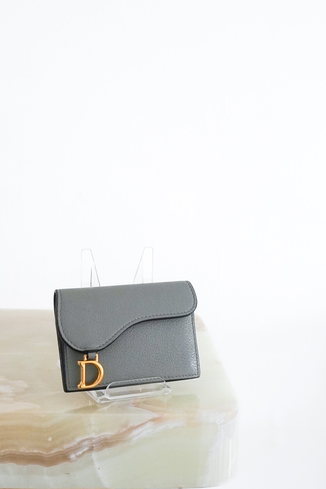 Dior-Saddle-Card-Holder-front-picture