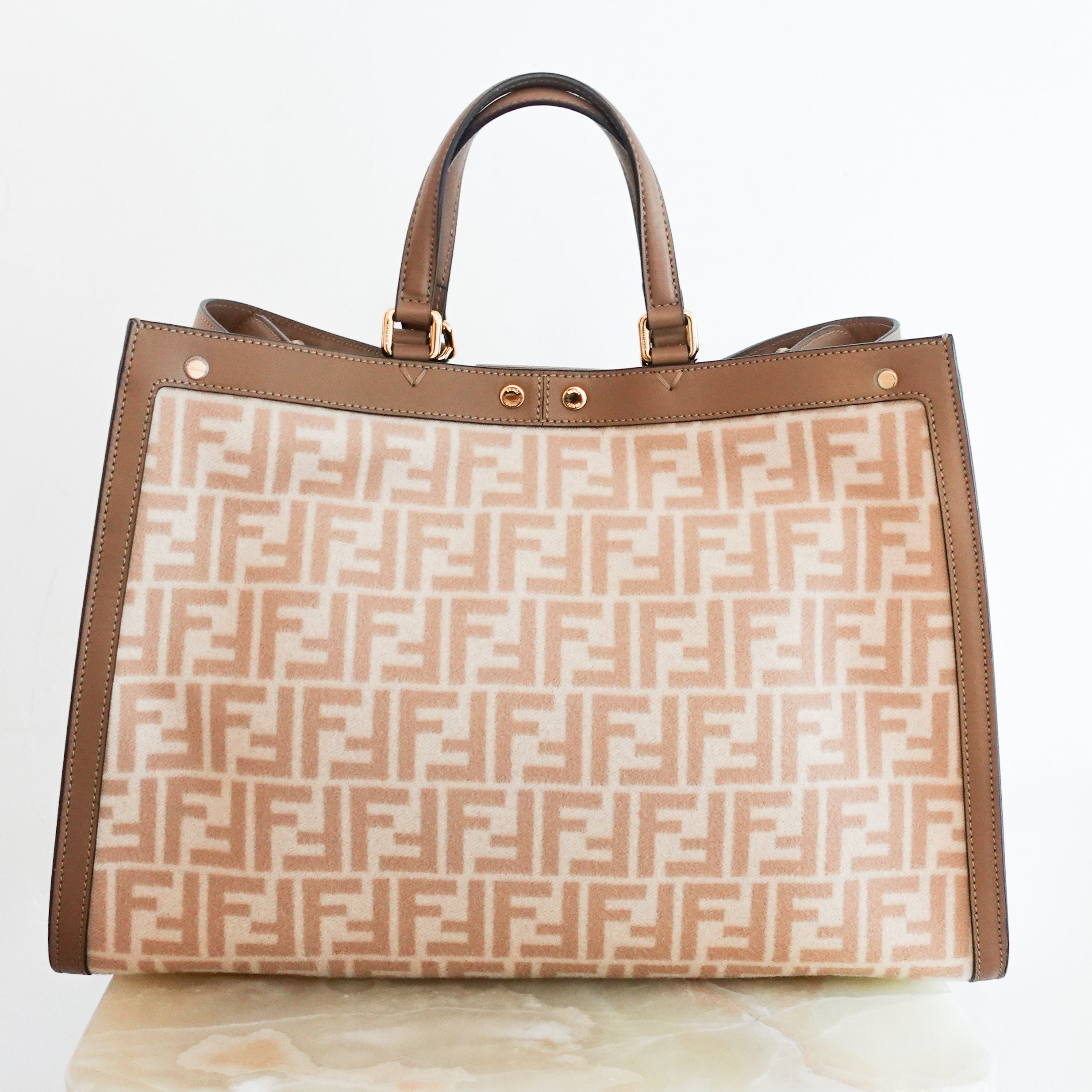 Fendi-FF-Peekaboo-Medium-X-Tote-back-picture-Chelsea-London