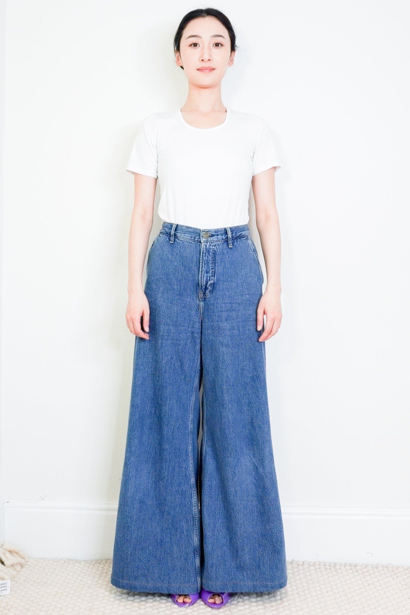 Frame-Ocean-Drive-Wide-Leg-Jeans-front-picture-Chelsea-London