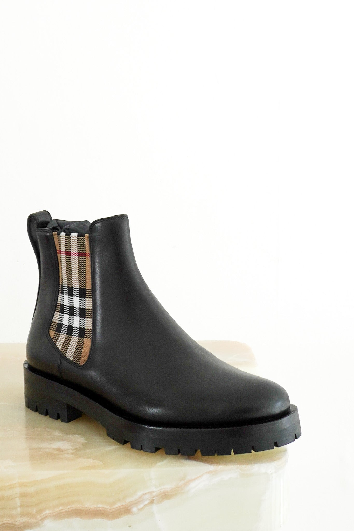 Burberry Check Chelsea Boots in Black Leather (RRP £725) | Authentic Preloved - Reloved Again