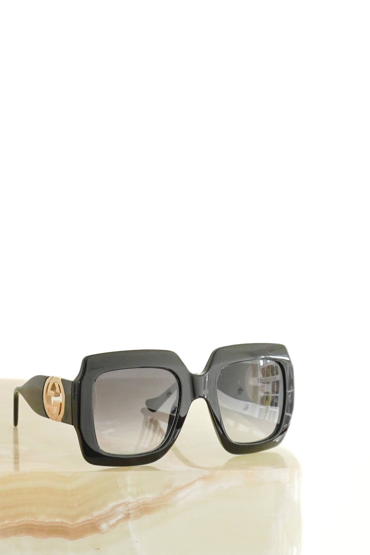 Front Image: Gucci Oversized Square Sunglasses