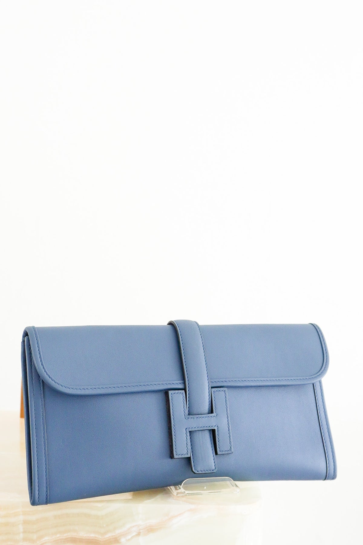 Front Image: Hermes Jige clutch 29 Navy Chelsea London