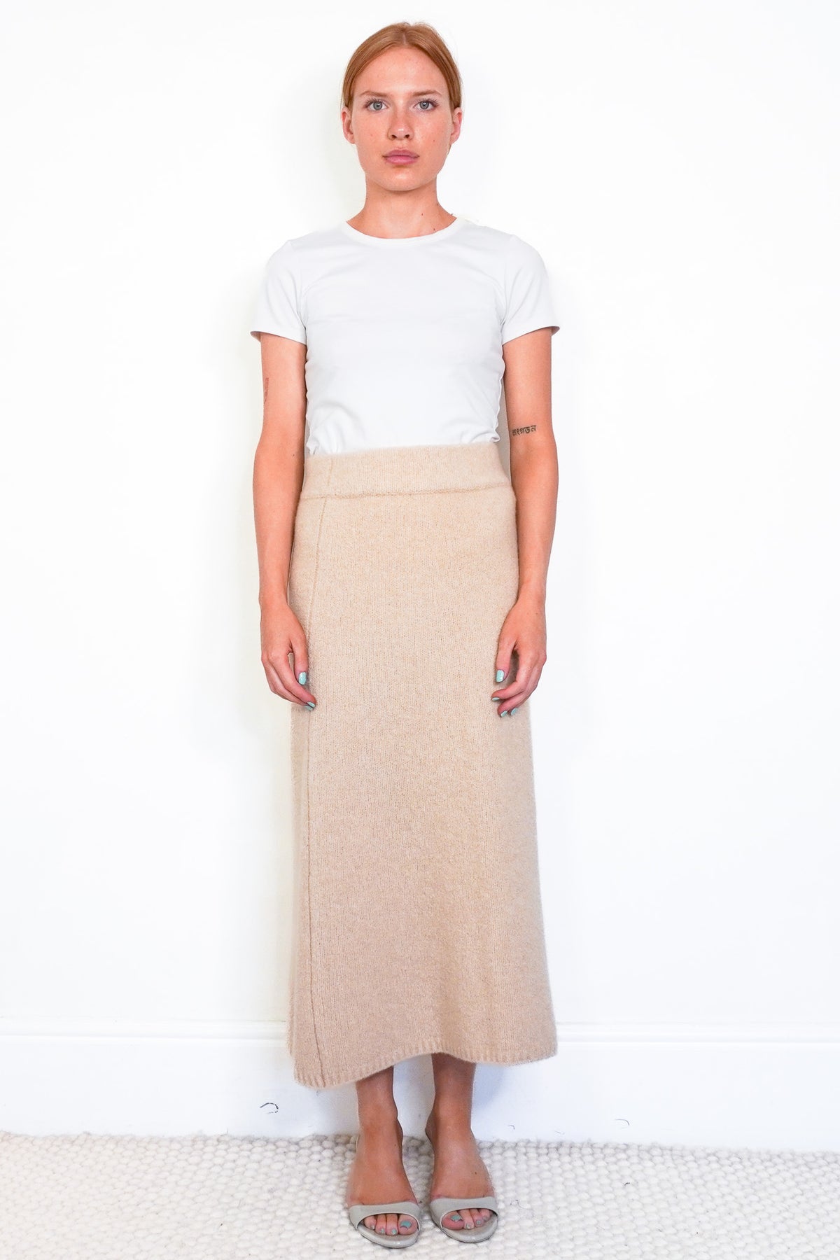 Front Image: Lisa Yang Cashmere Skirt Chelsea London