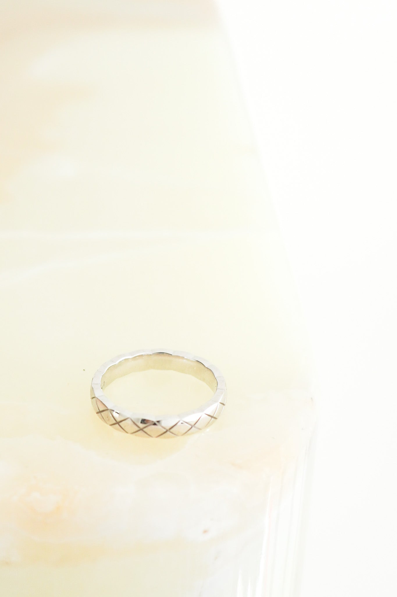 Chanel Coco Crush Small 18k White Gold Ring RRP £2650| Authentic Preloved - Reloved Again