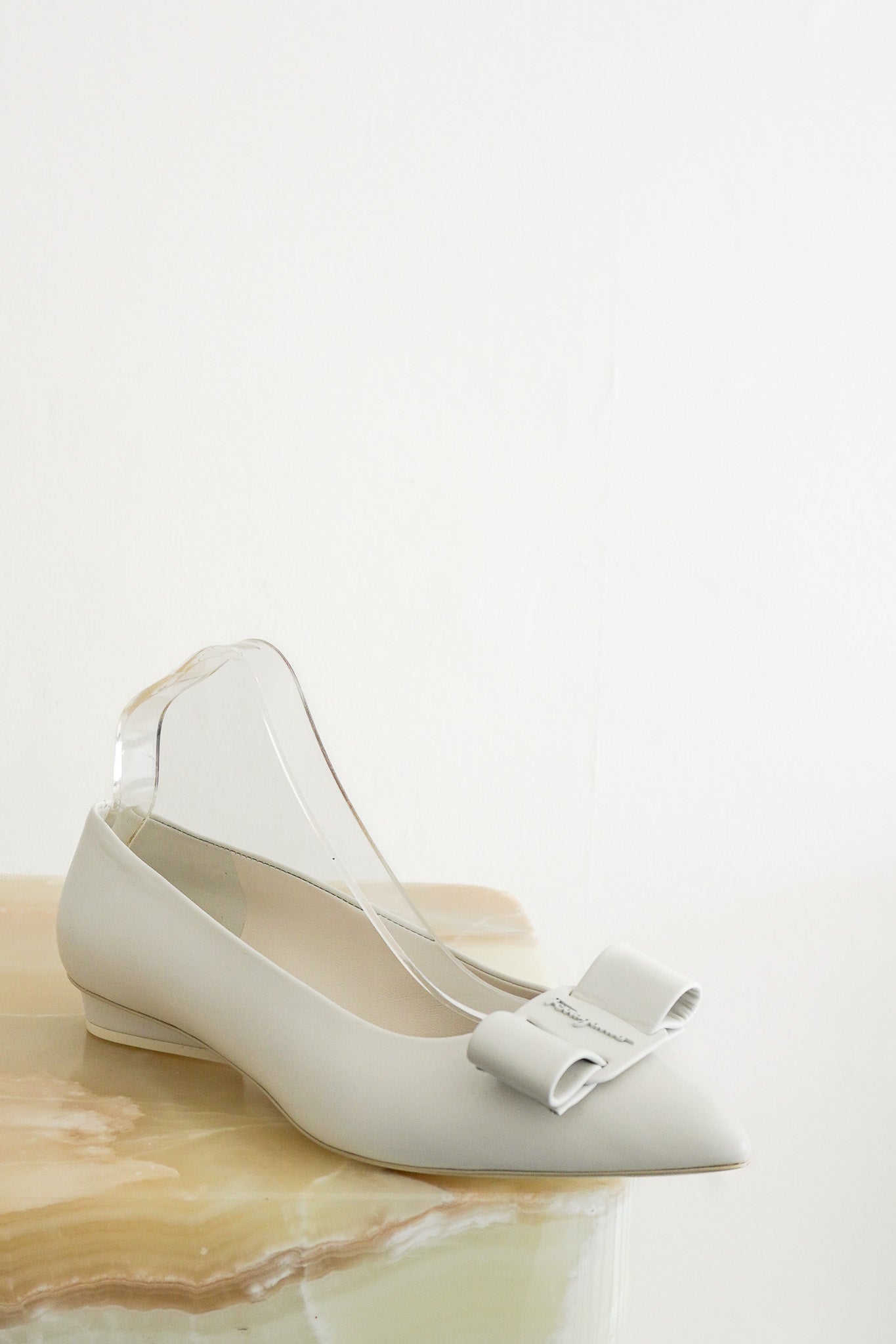 Front photo of the Salvatore Ferragamo White Pumps Chelsea London