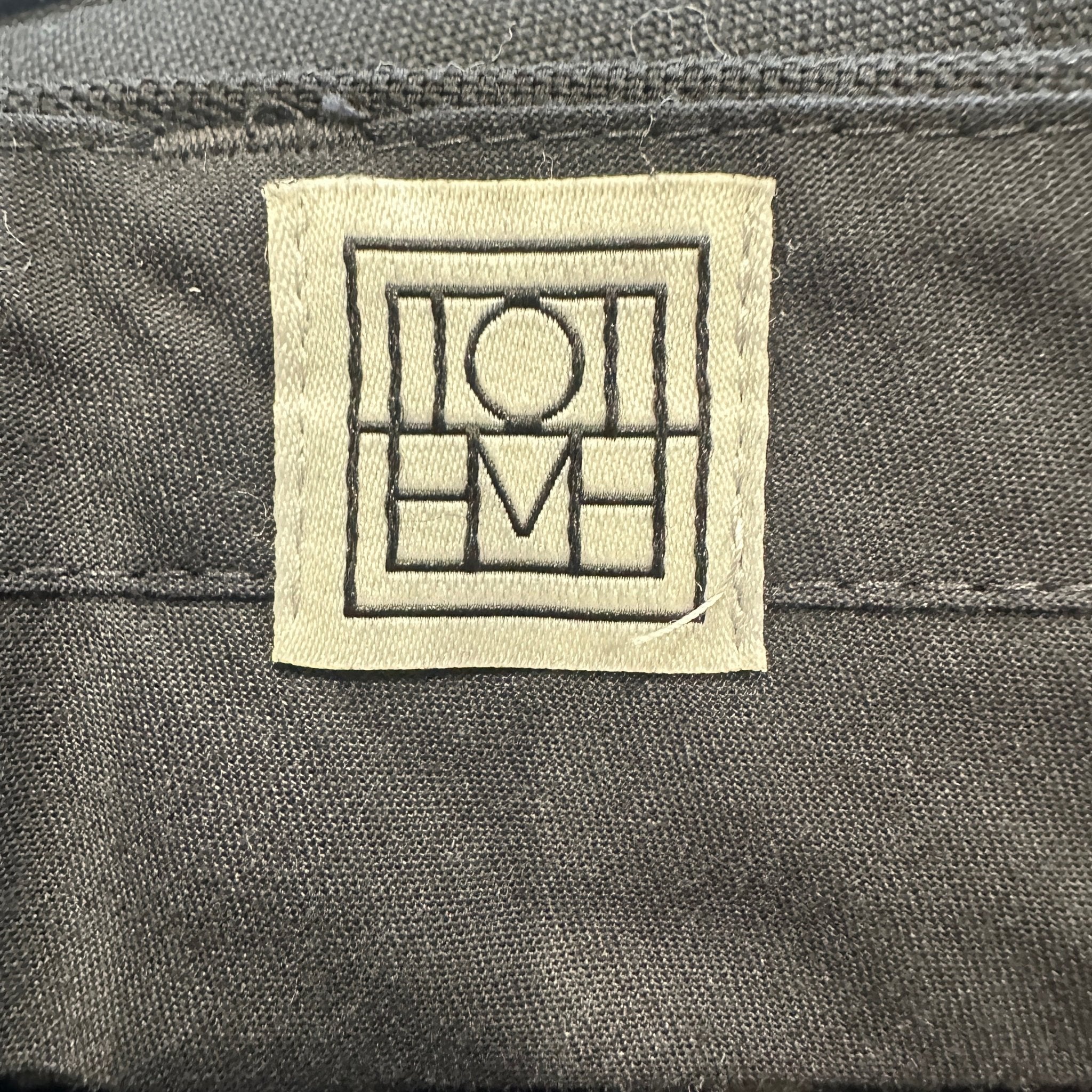 Toteme Black Sewn - Pleat Wool - Blend Trousers RRP £380 | Authentic Preloved - Reloved Again