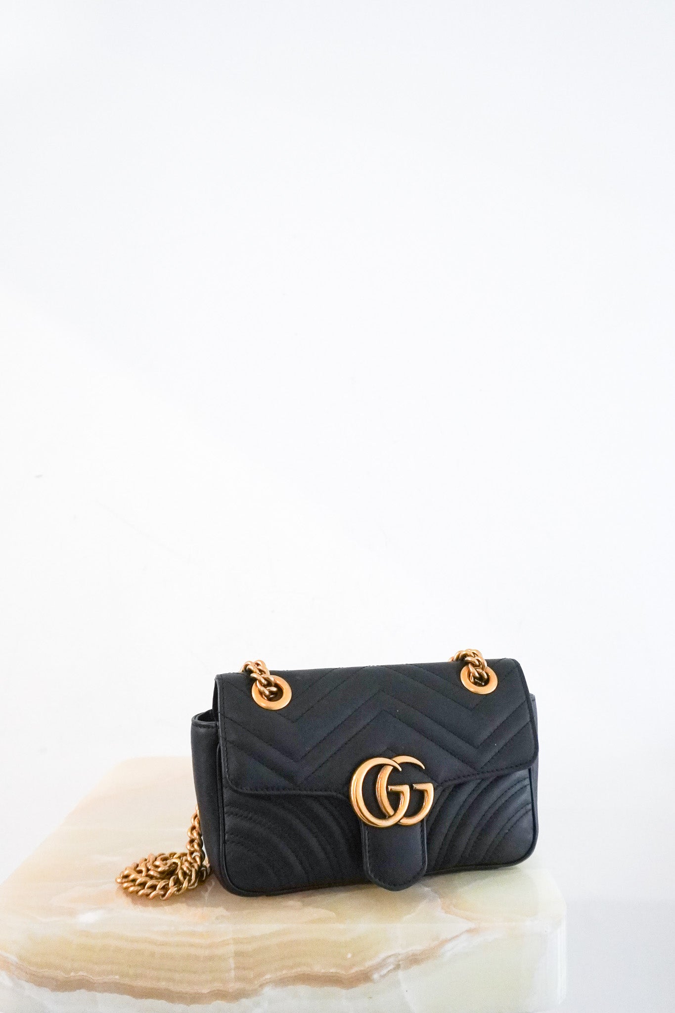 Gucci-Black-Matalesse-Small-Marmont-Bag-front-picture-chelsea-london