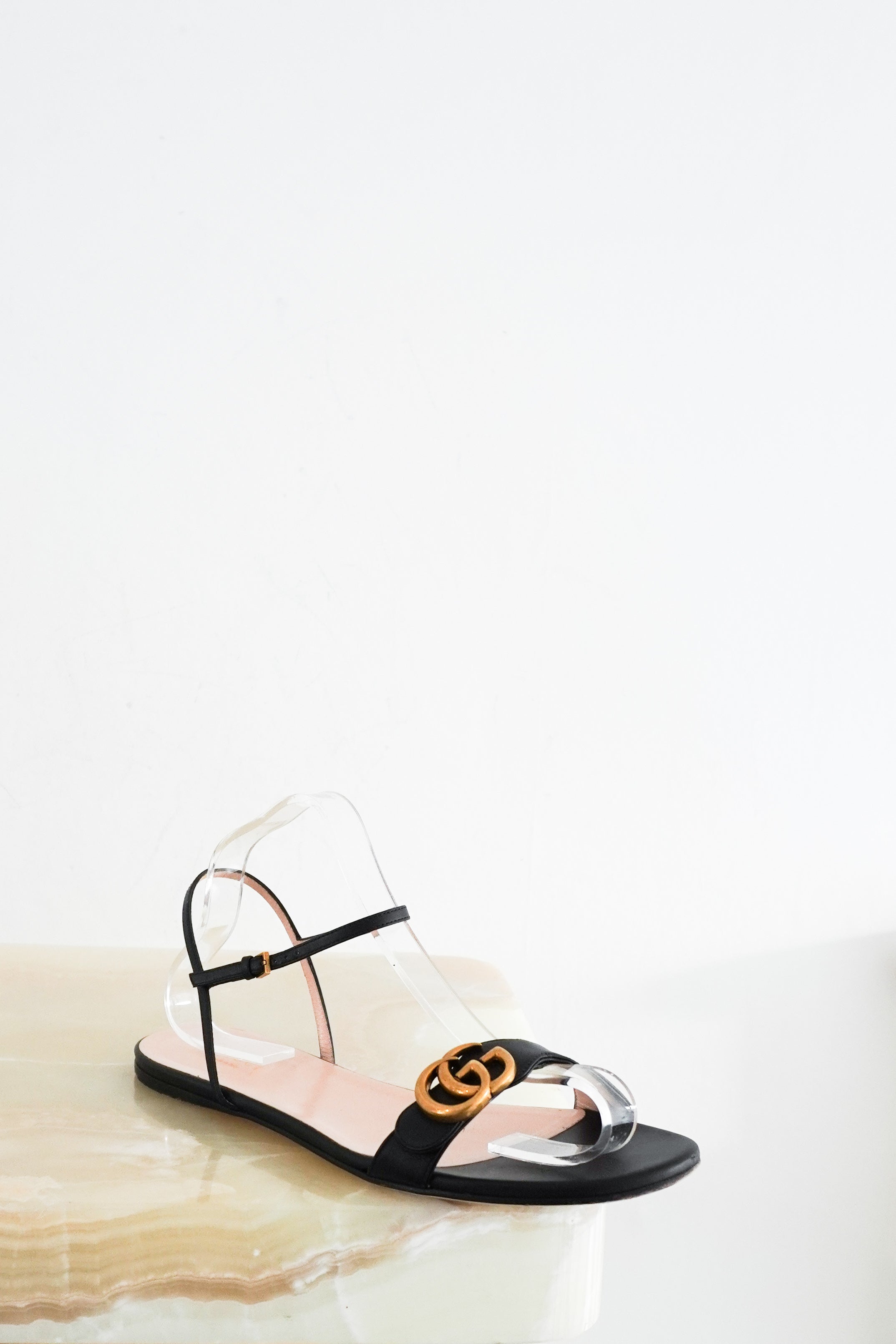 Gucci-GG-Nero-Lifford-Sandals-front-picture-Chelsea-London