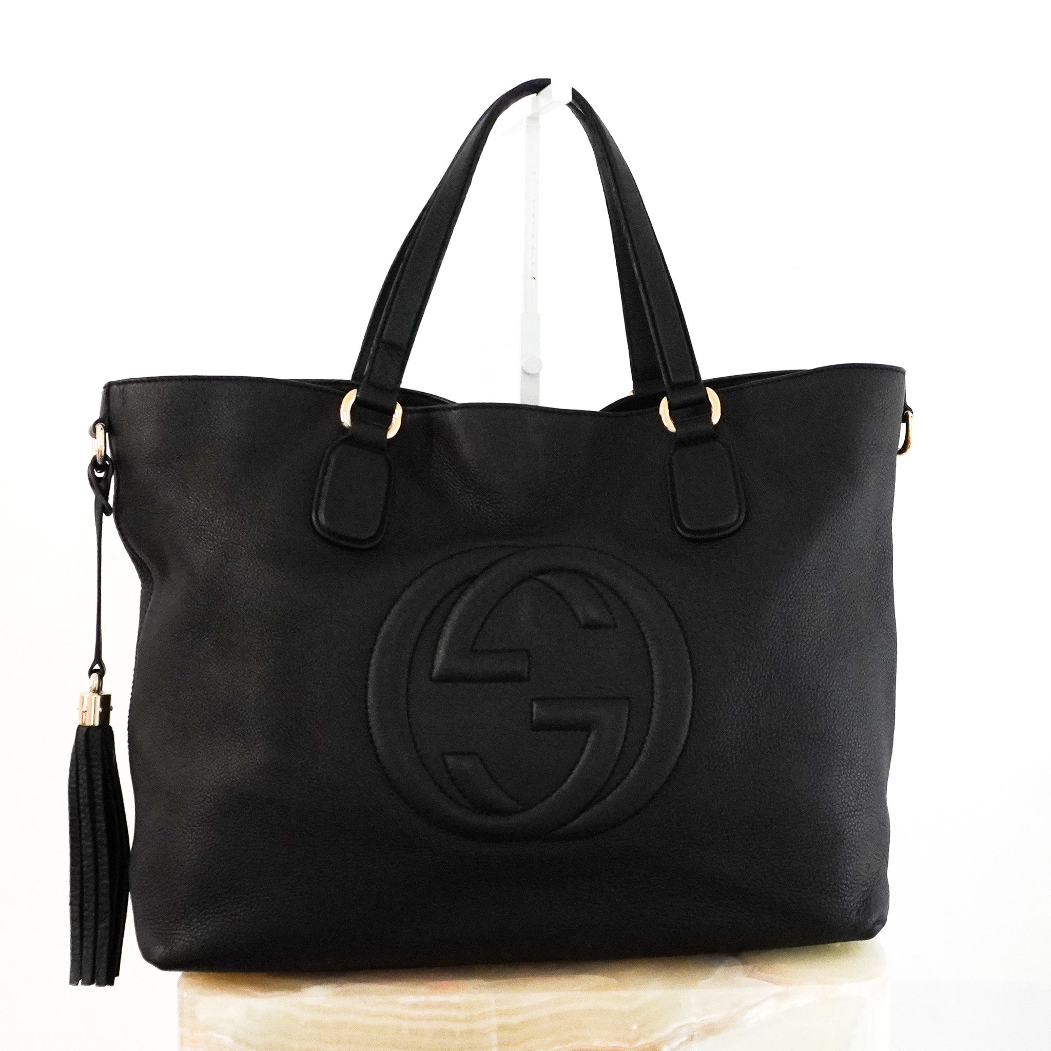 Gucci-Soho-Tote-in-Black-front-photo