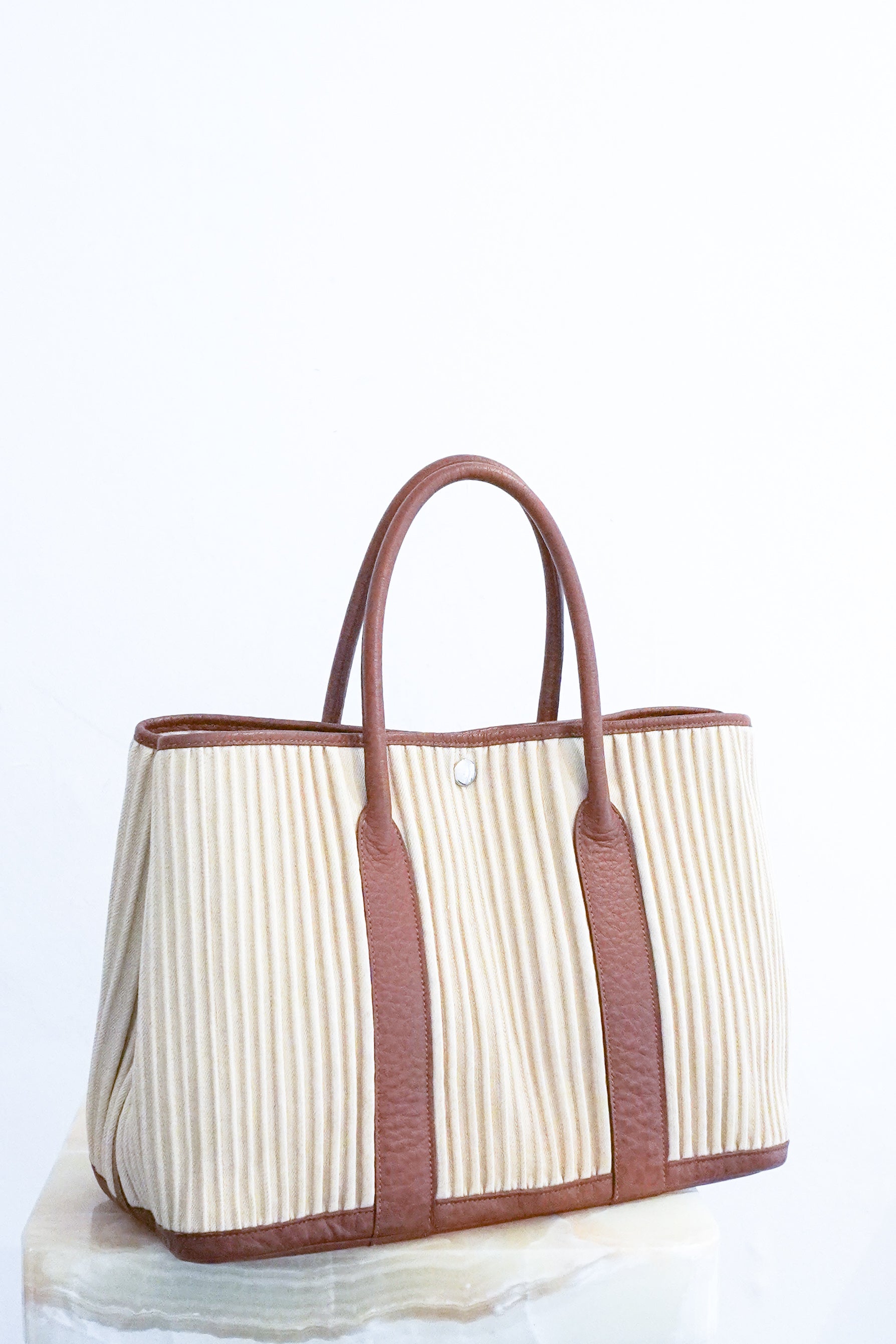 Hermes-Beige-Garden-Party-36-Tote-Bag-front-picture-Chelsea-London