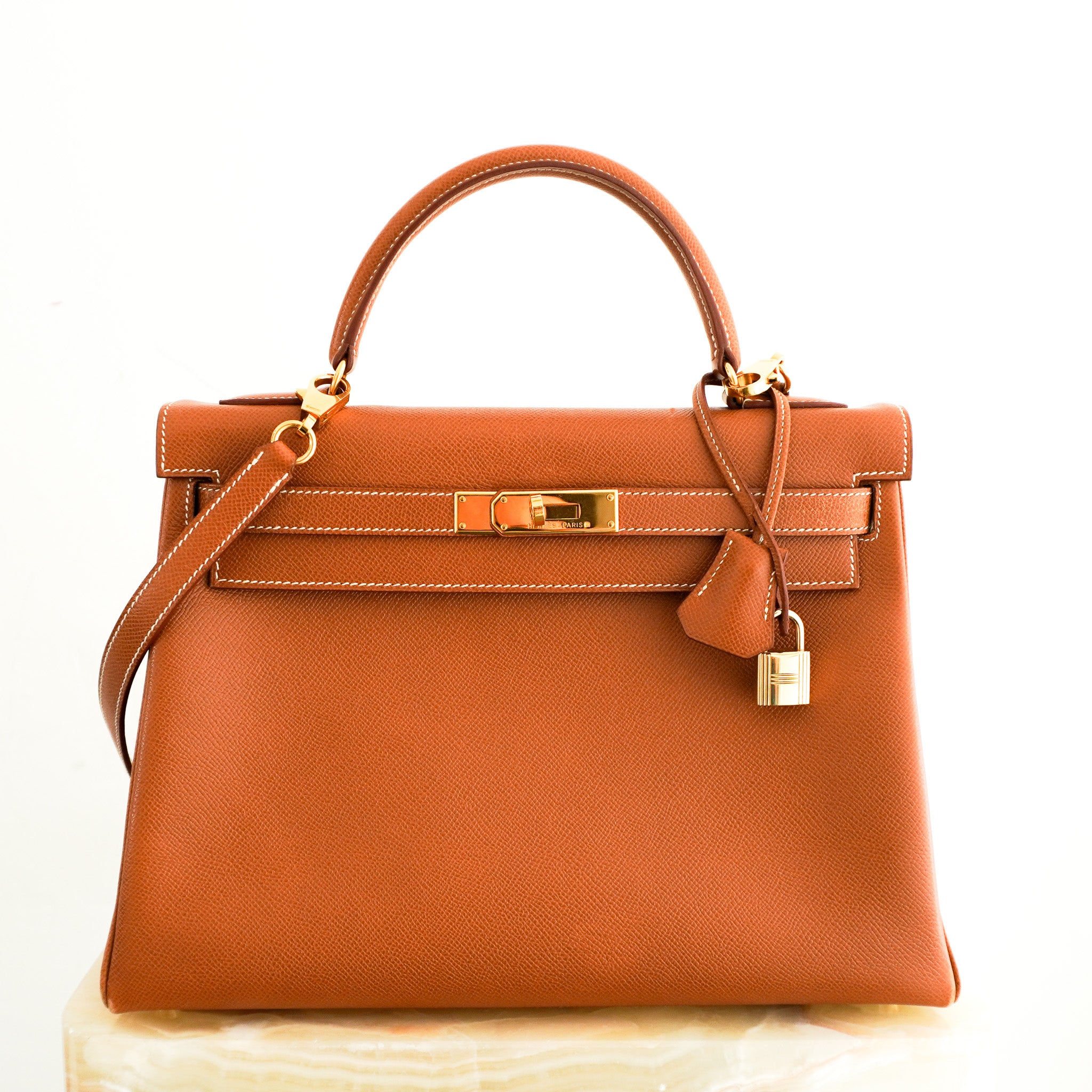 Hermès Kelly 32 Retourne Gold Courchevel | Authentic Preloved - Reloved Again