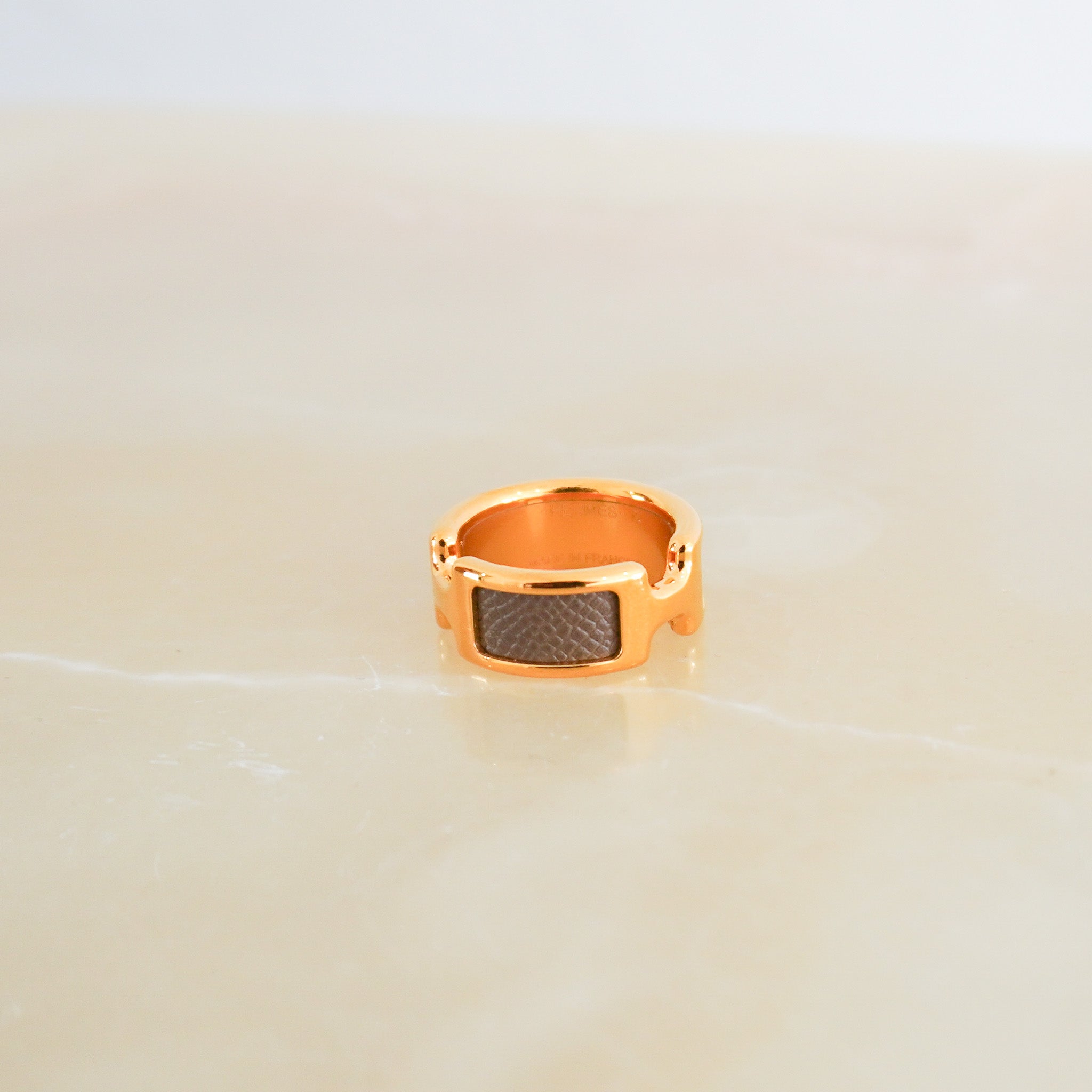 Hermes-Olympe-Ring-In-Gold-Side-Picture