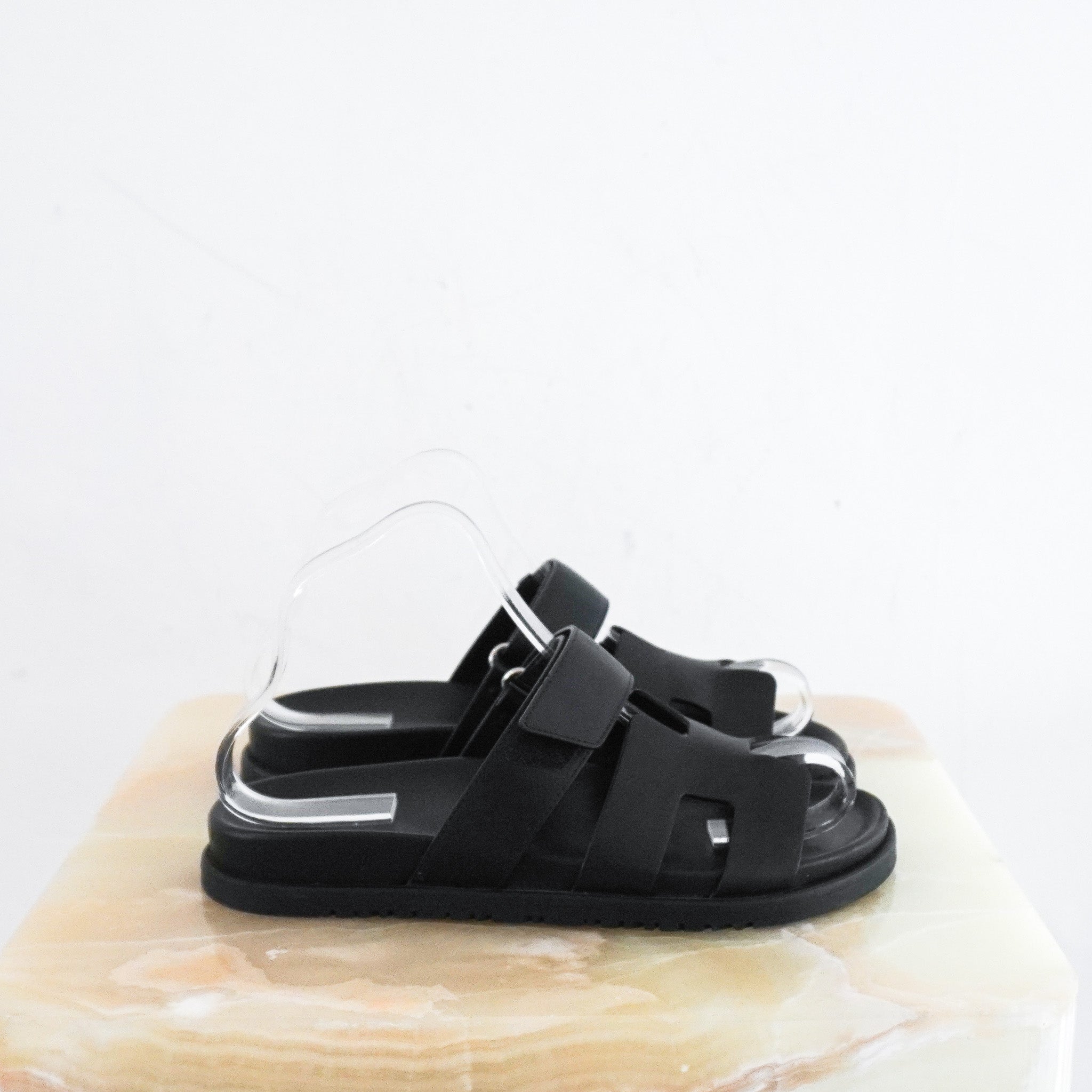 Hermes-Sheepskin-Chypre-Sandals-in-Black-side-picture