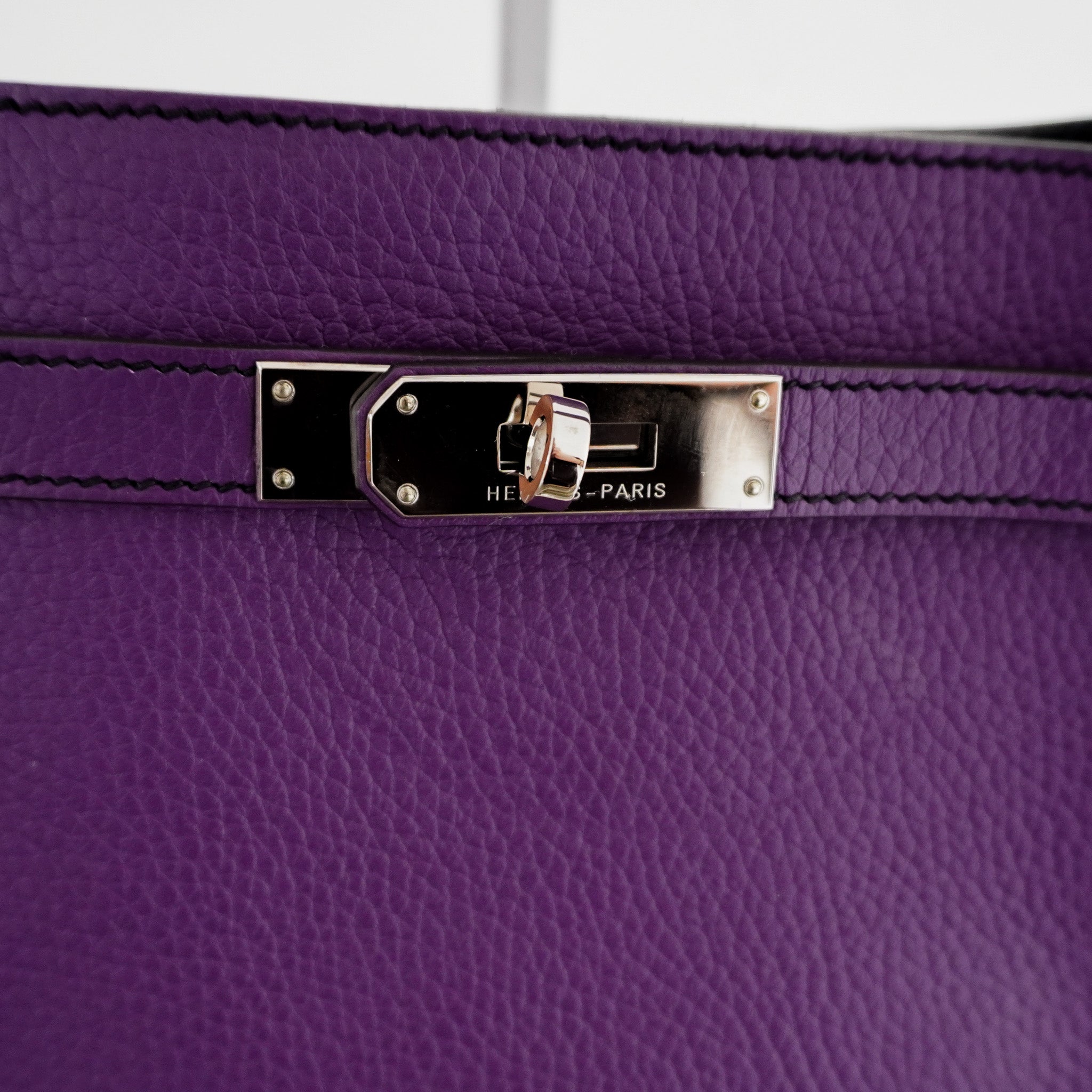 Hermès So Kelly 28 Togo Ultra Violet Verso | Authentic Preloved - Reloved Again