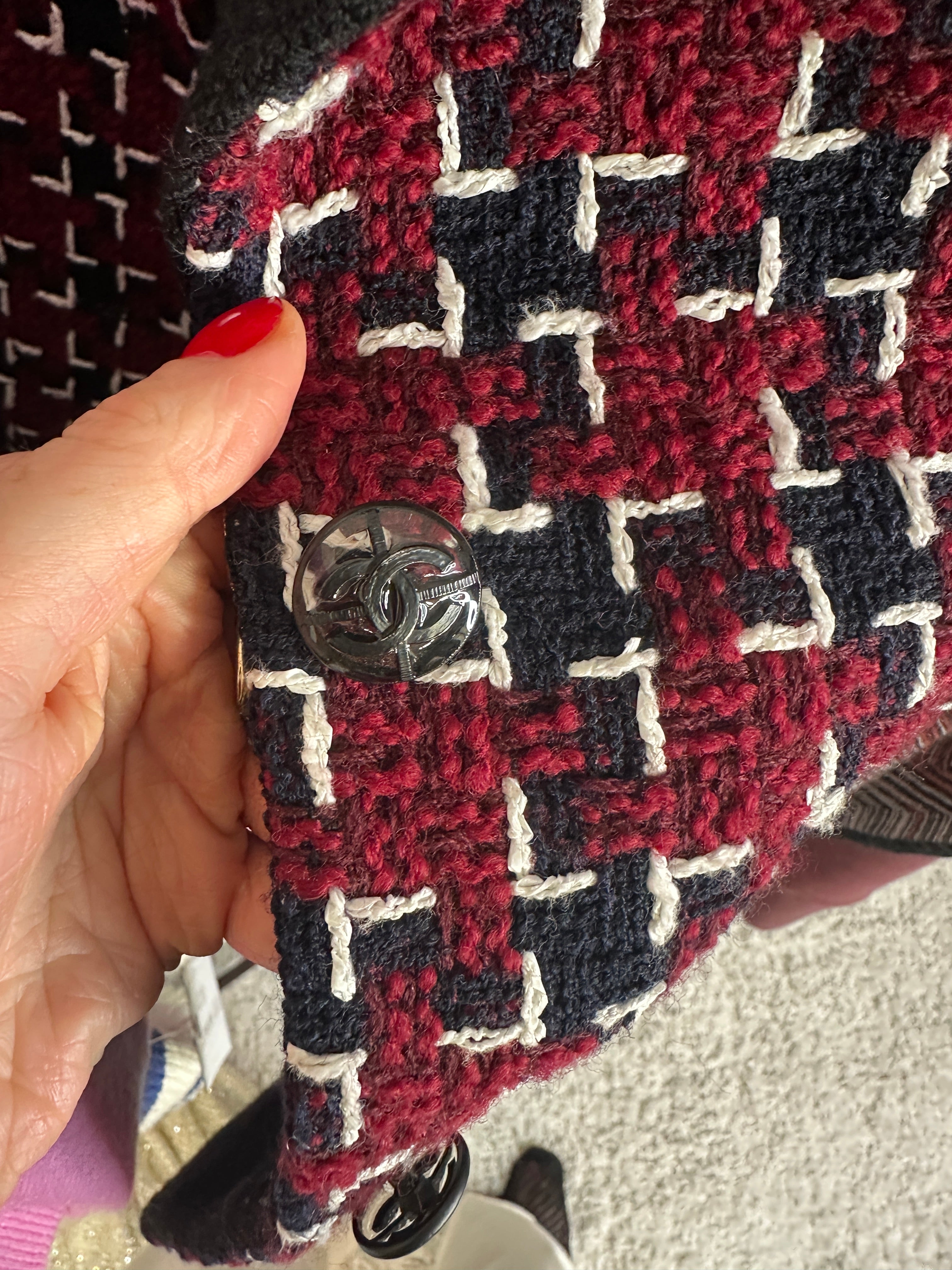 Chanel Boucle Jacket – Spring 2005 | Authentic Preloved