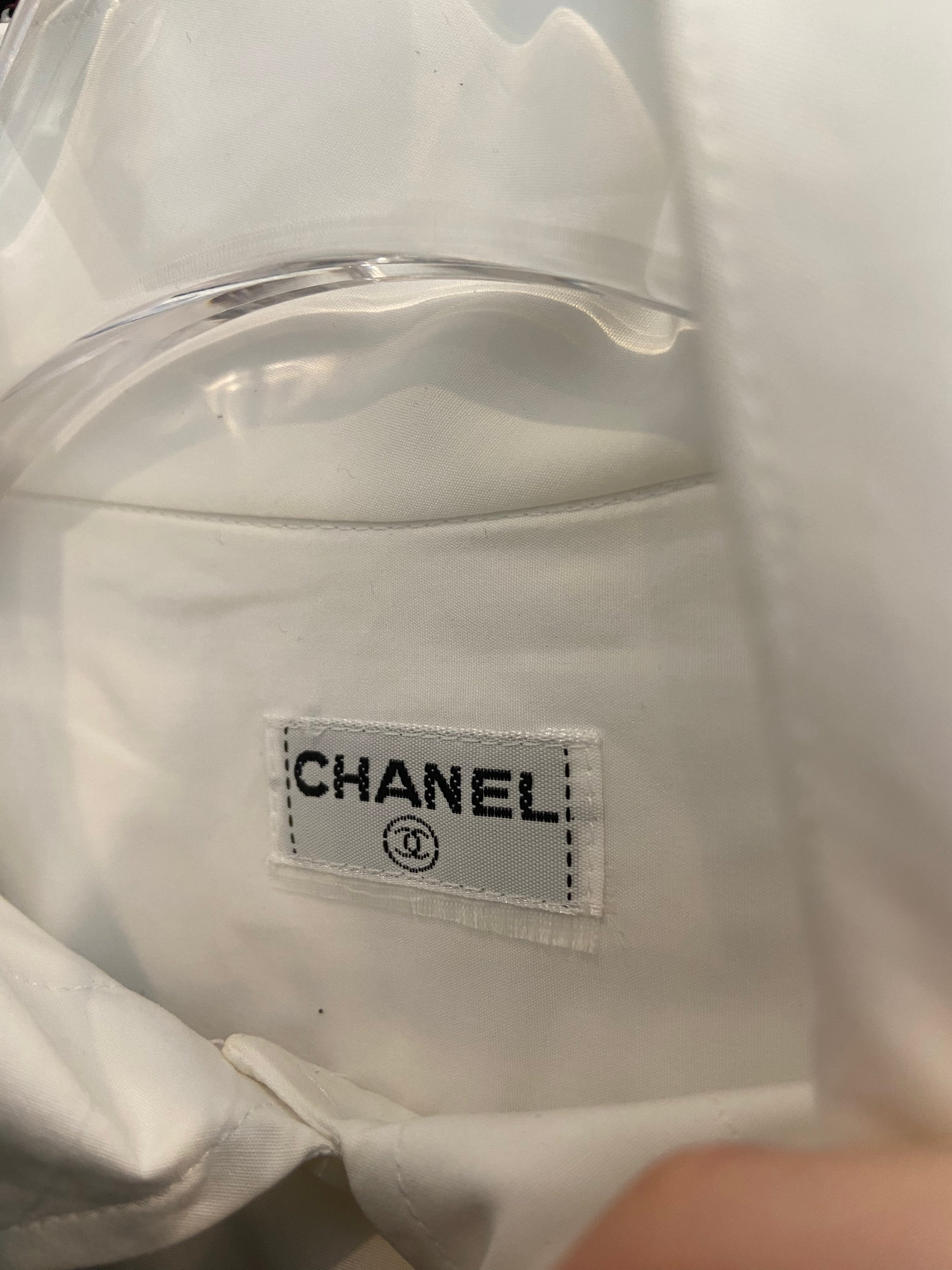Chanel white Blouse with mother of pearl buttons | Authentic Preloved