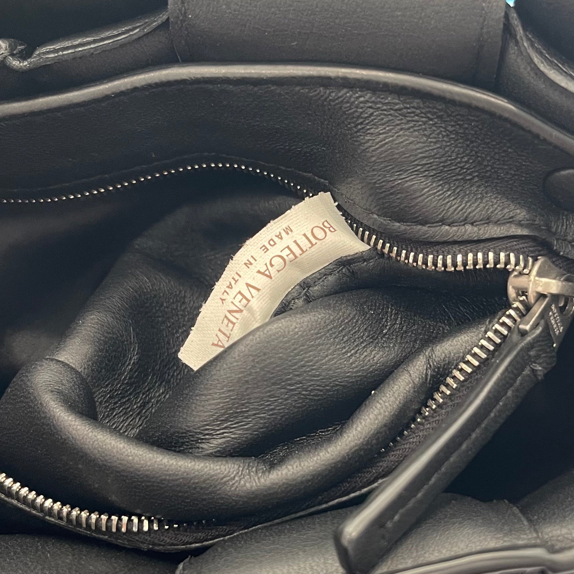 Bottega Veneta Padded Cassette Bag in Nero (RRP £3230) | Authentic Preloved