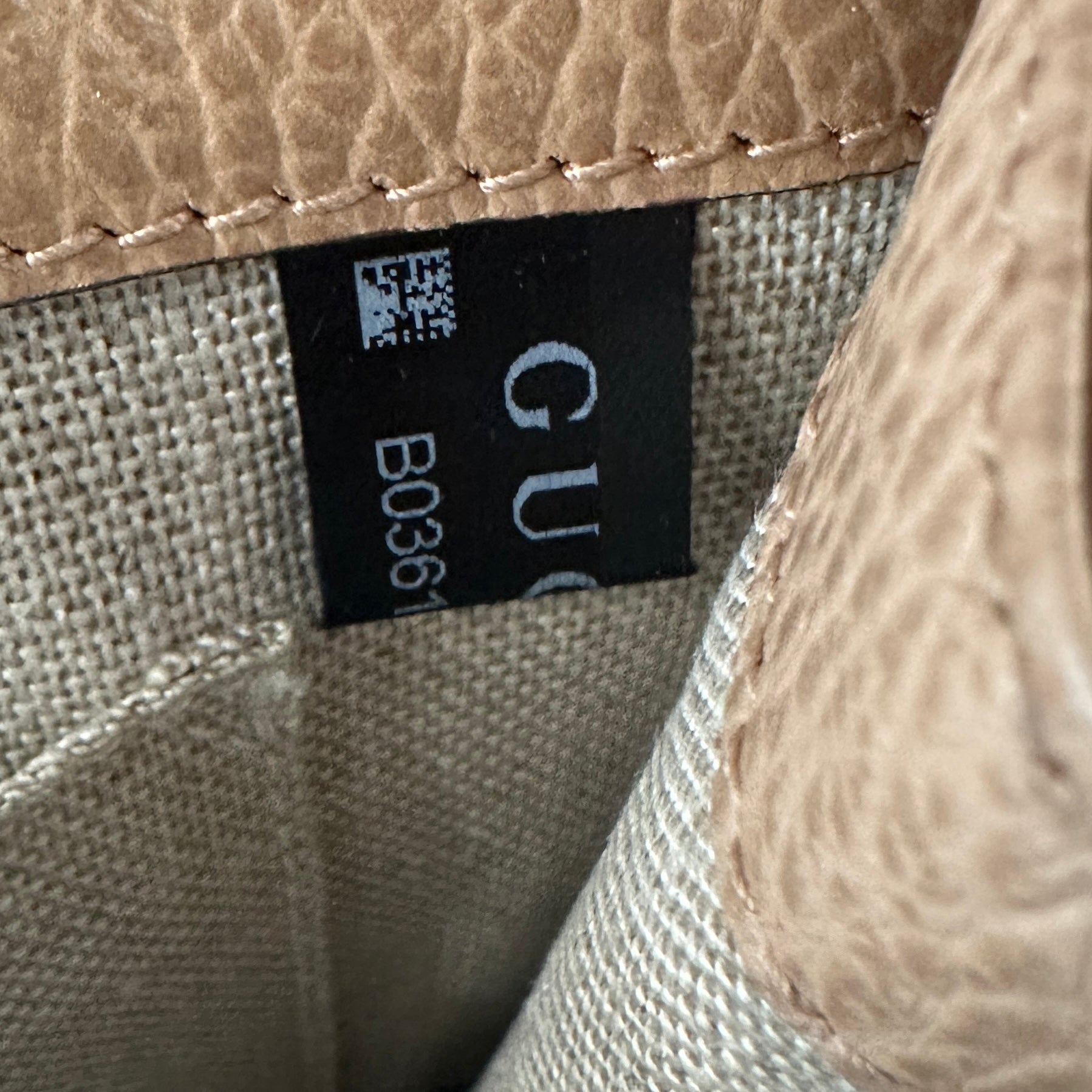 Gucci Small Dollar Calfskin Interlocking Crossbody Bag in Tan | Authentic Preloved