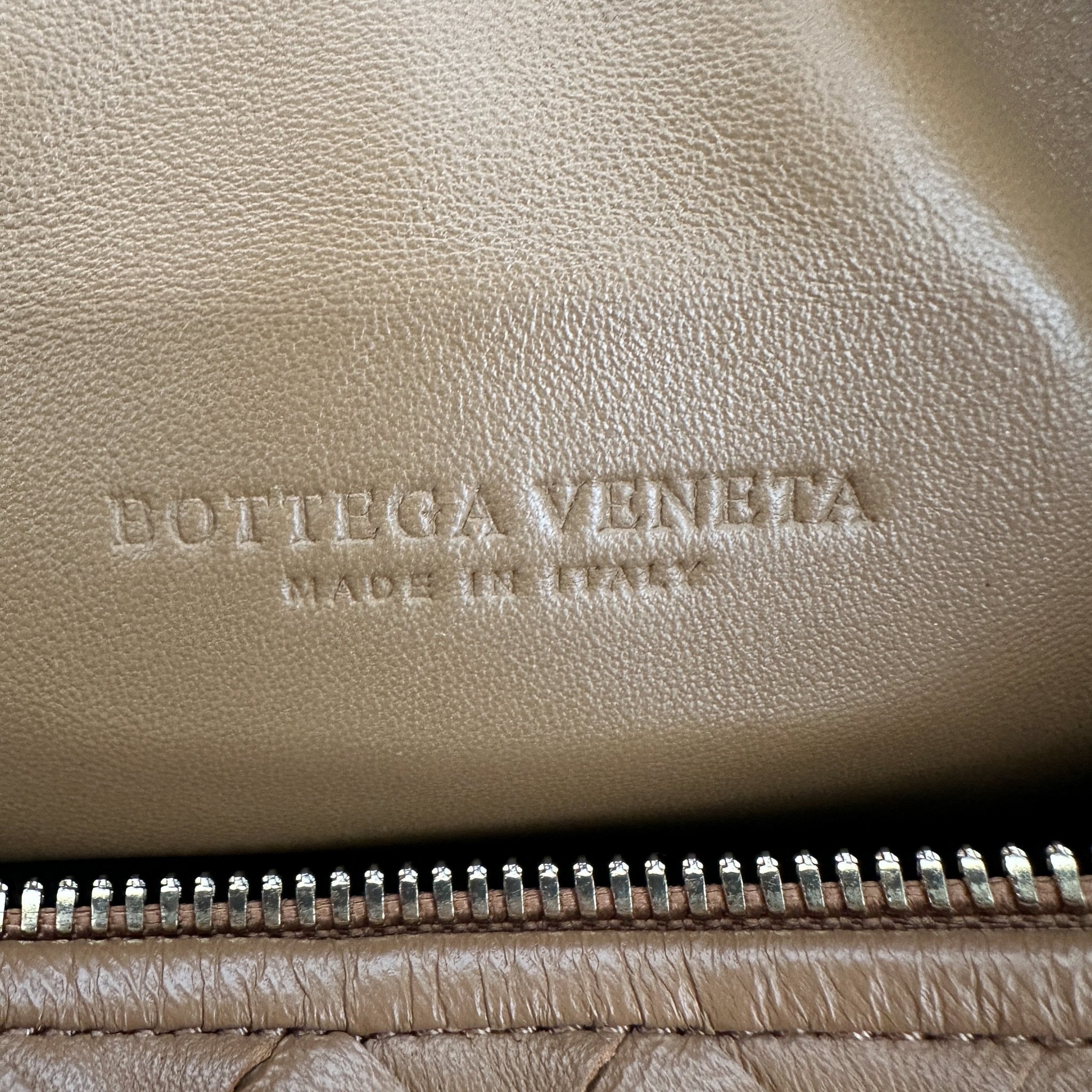 Bottega Veneta Teen Jodie Bag in Camel RRP £2840 | Authentic Preloved - Reloved Again