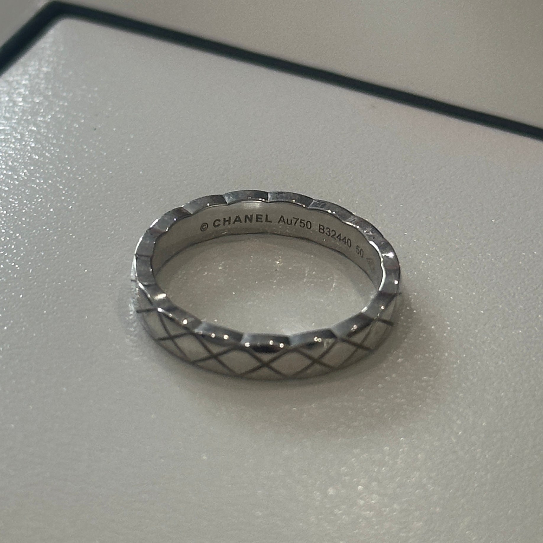 Chanel Coco Crush Small 18k White Gold Ring RRP £2650| Authentic Preloved - Reloved Again