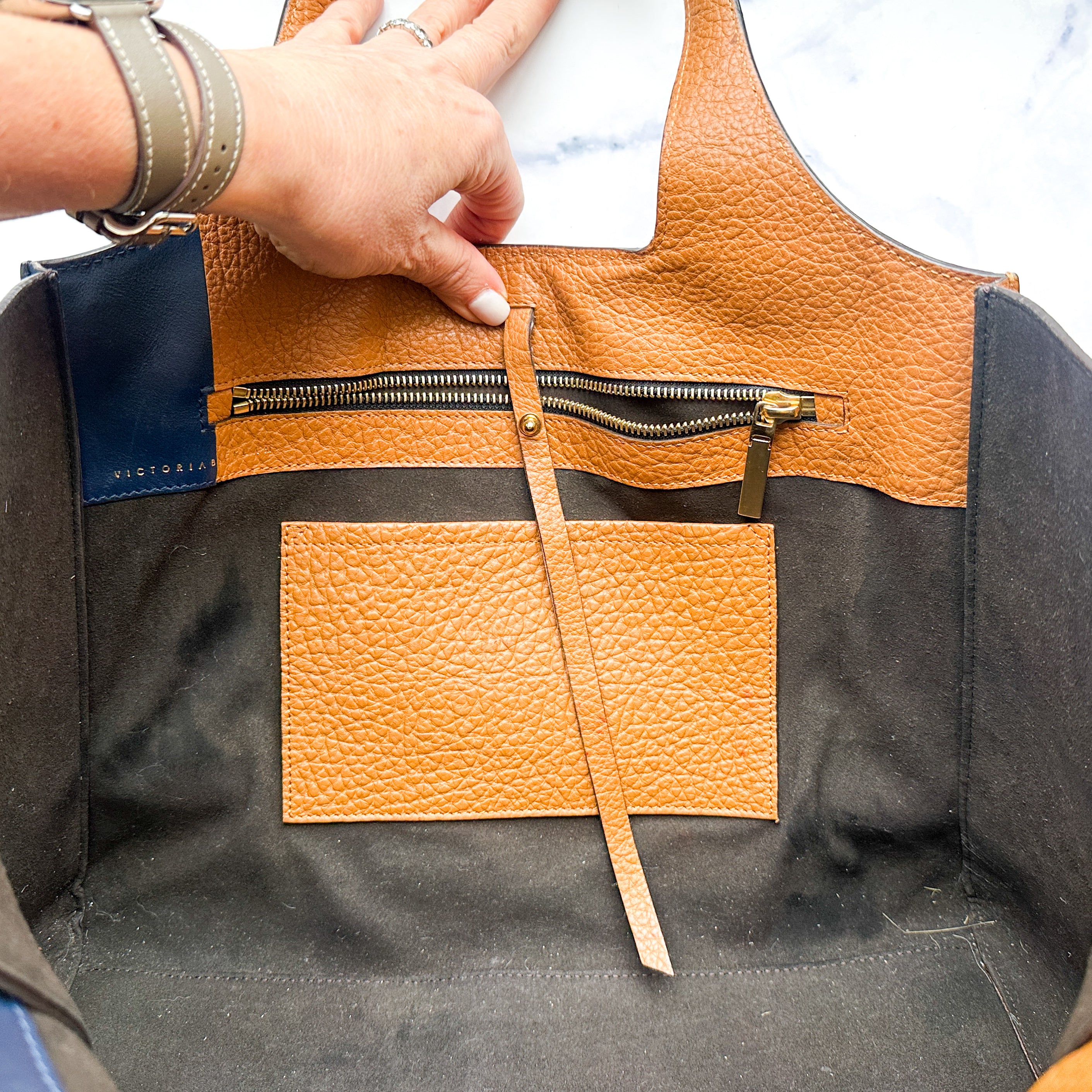 Victoria Beckham Navy and Brown Leather Tote RRP £800 | Authentic Preloved