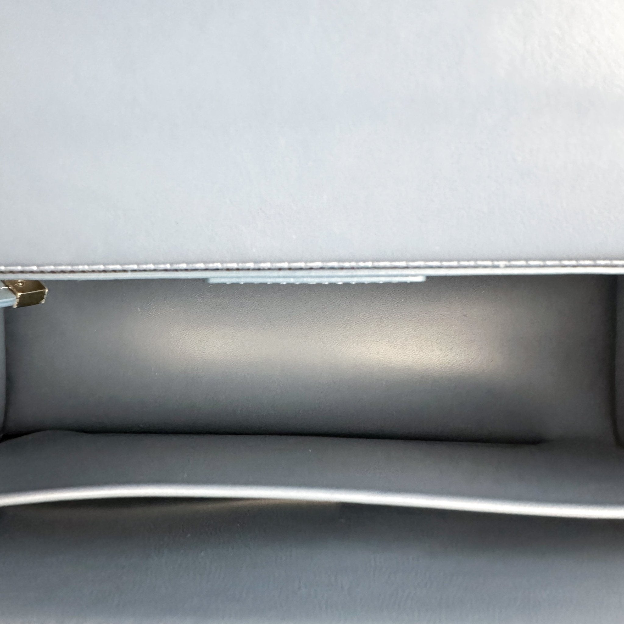 Dior 30 Montaigne Flap Shoulder Bag in Blue RRP £2690 | Authentic Preloved - Reloved Again