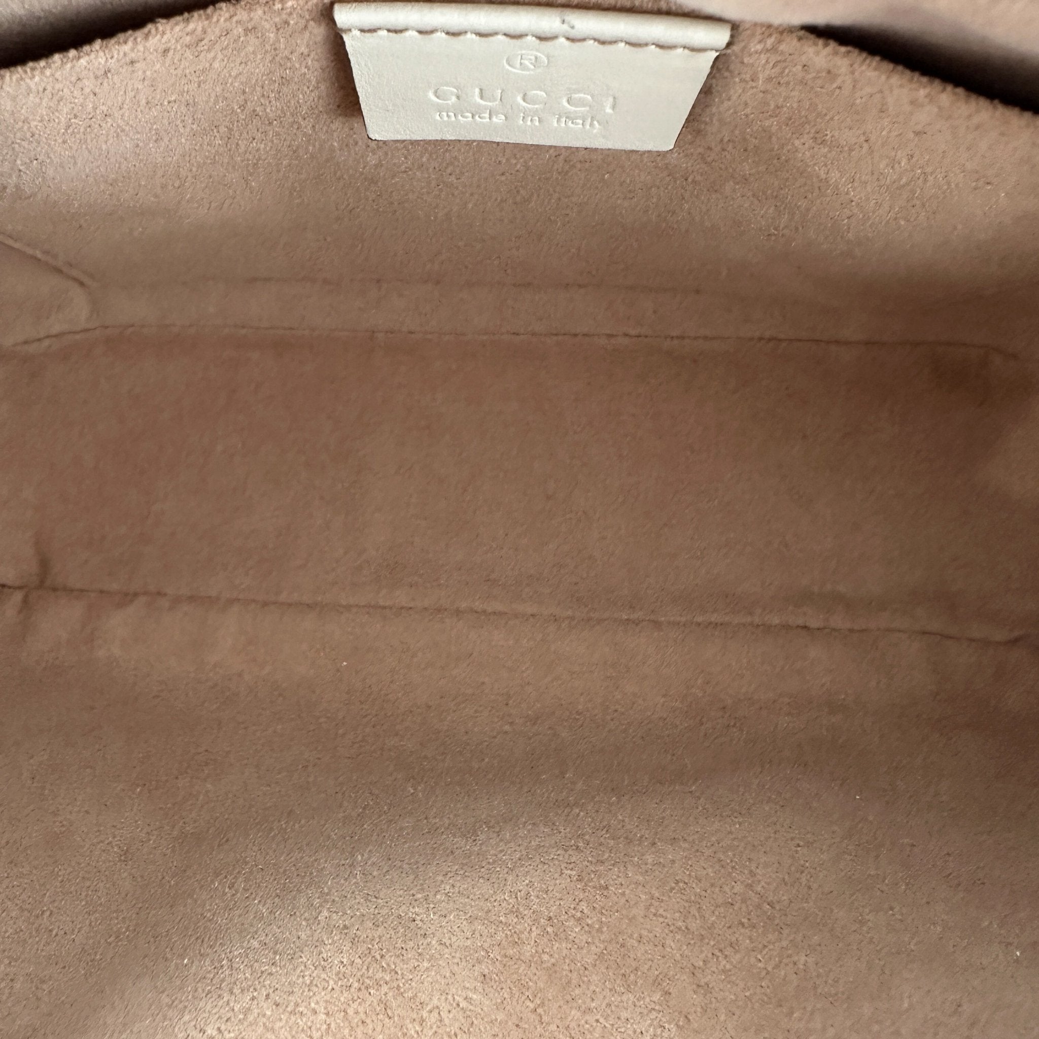 Gucci White Leather Small Camera Bag RRP £1460 | Authentic Preloved - Reloved Again