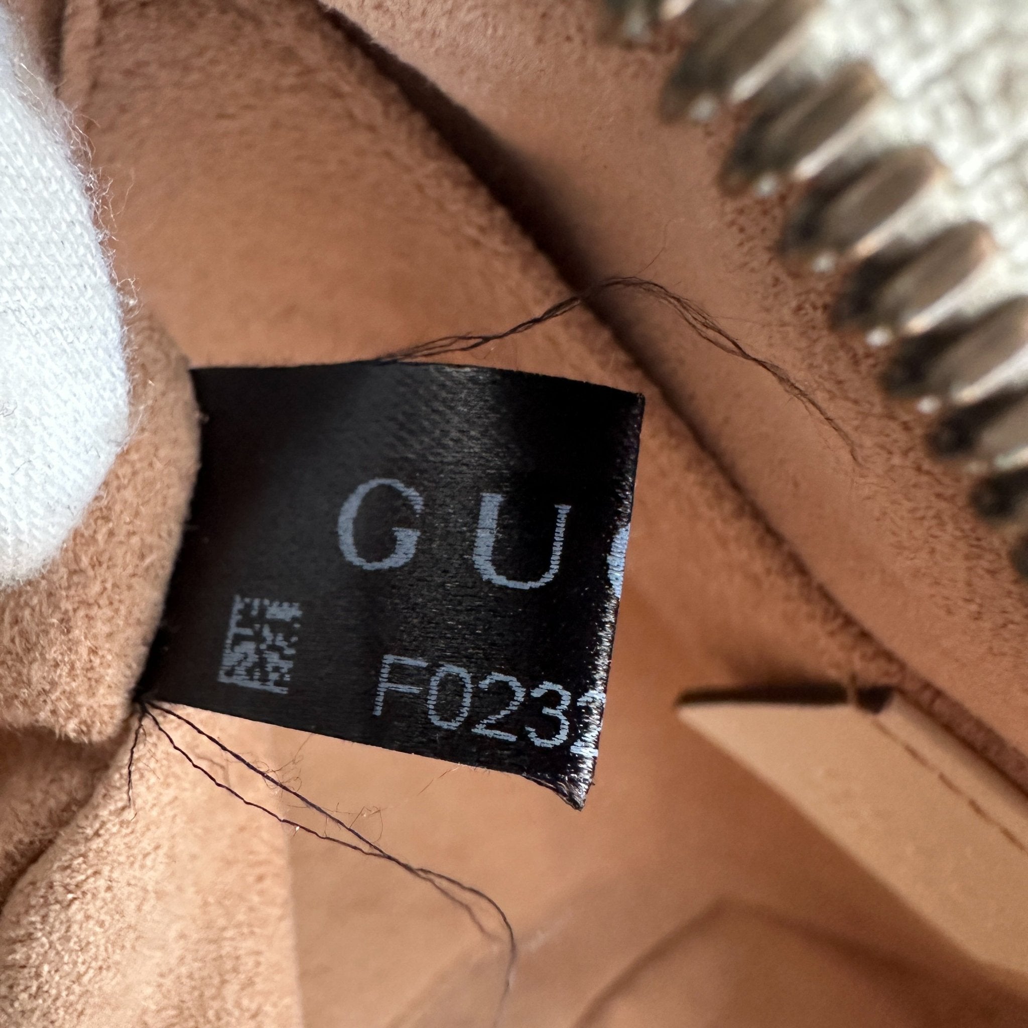 Gucci White Leather Small Camera Bag RRP £1460 | Authentic Preloved - Reloved Again
