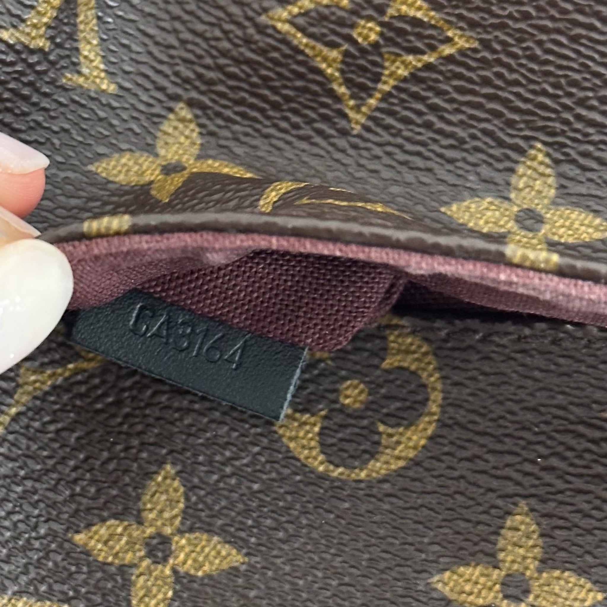 Louis Vuitton District MM Monogram Canvas Messenger Bag RRP £1760 | Authentic Preloved - Reloved Again