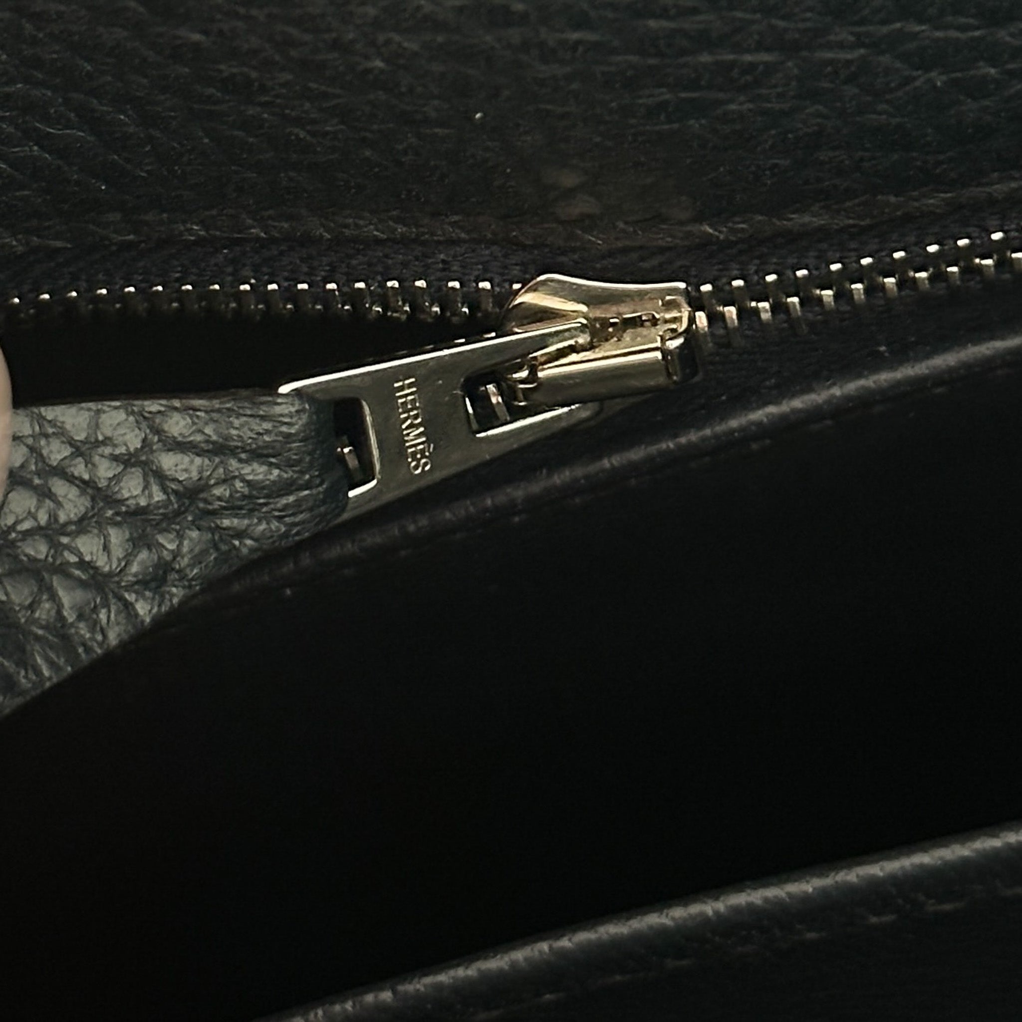 Hermès So Kelly 28 Togo Ultra Violet Verso | Authentic Preloved - Reloved Again