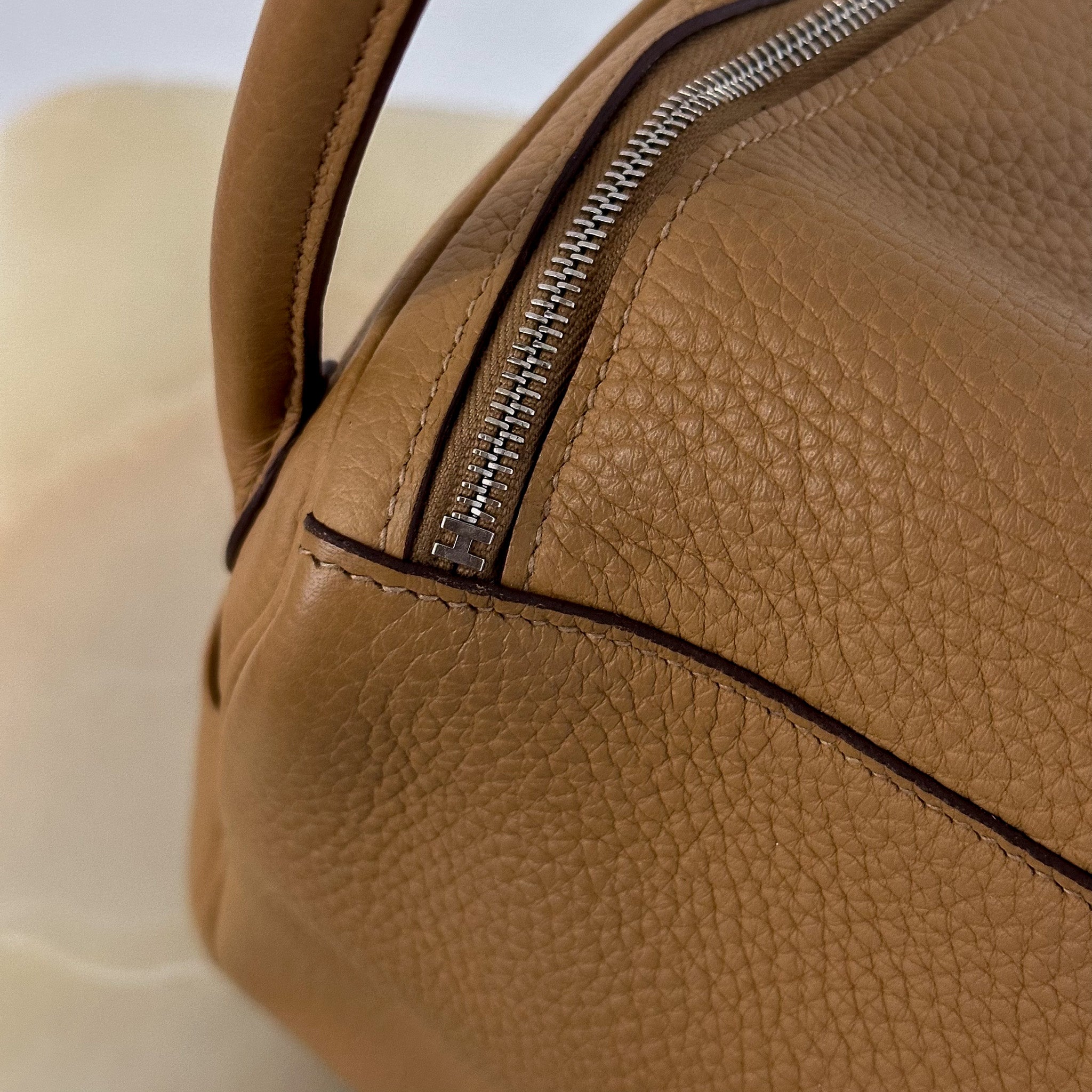 Hermès Lindy 26 in Biscuit RRP £6500 | Authentic Preloved - Reloved Again