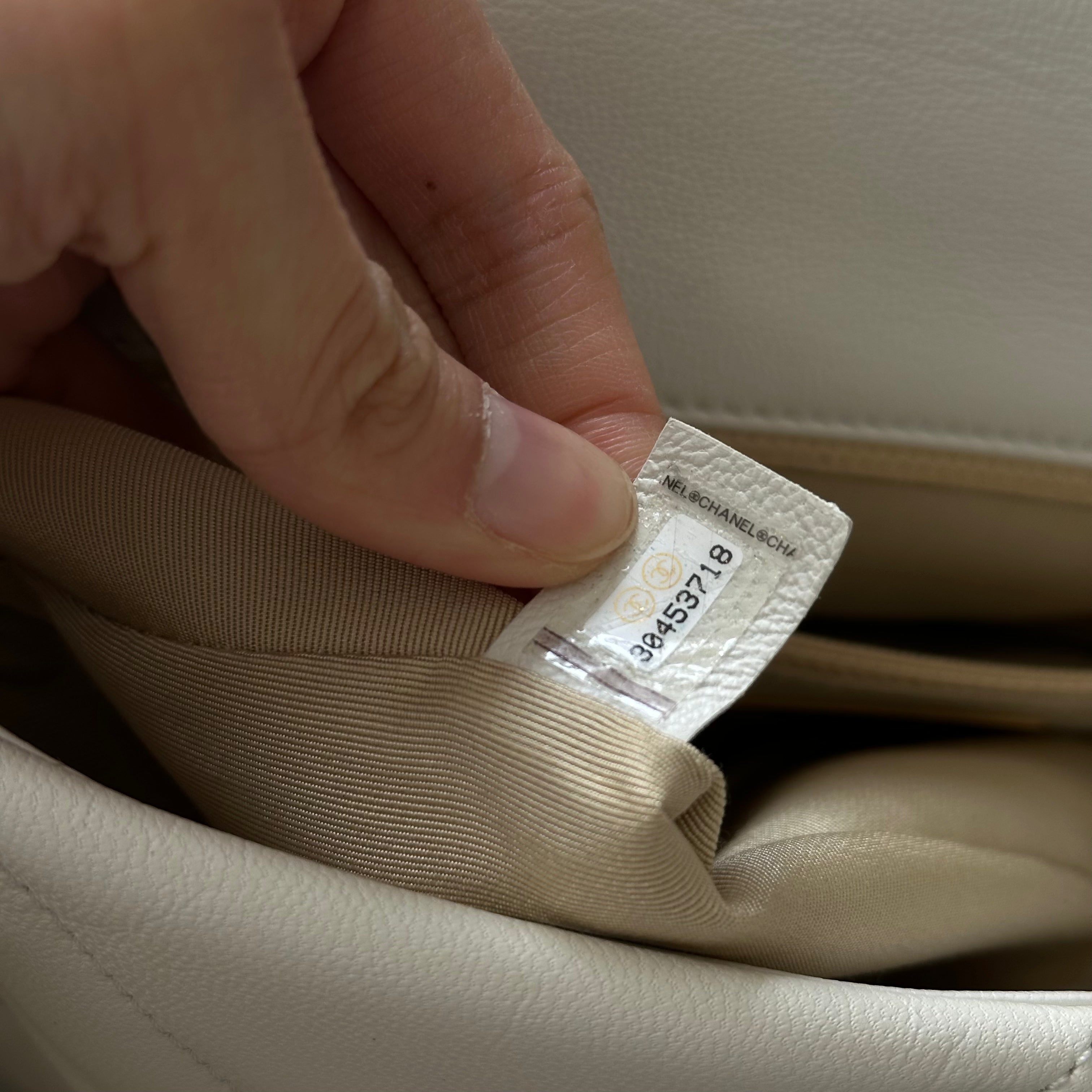 Chanel White Lambskin 19 Large Single Flap Bag RRP £5500 | Authentic Preloved