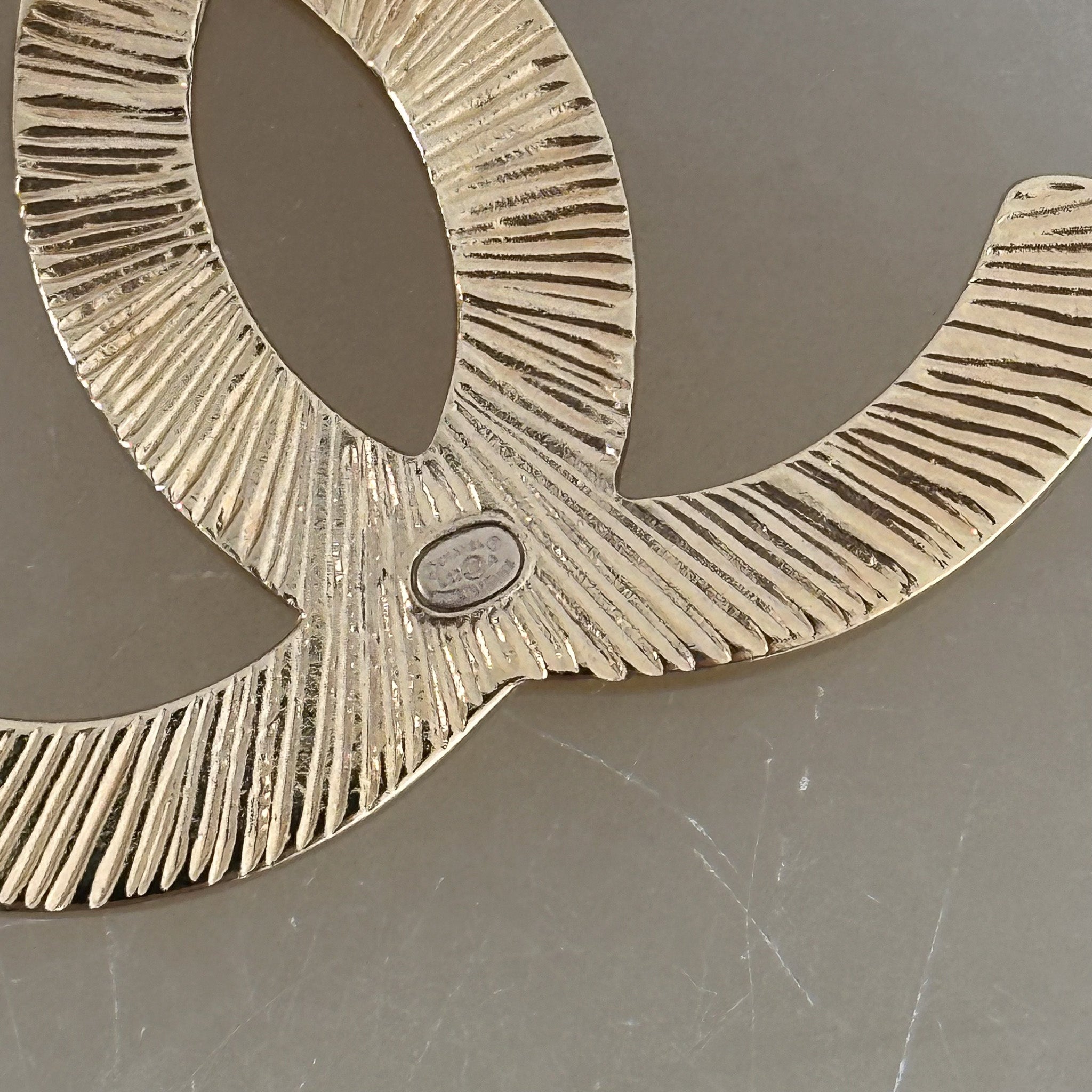 Chanel Large CC Logo Brooch in Gold RRP £770 | Authentic Preloved FINAL SALE